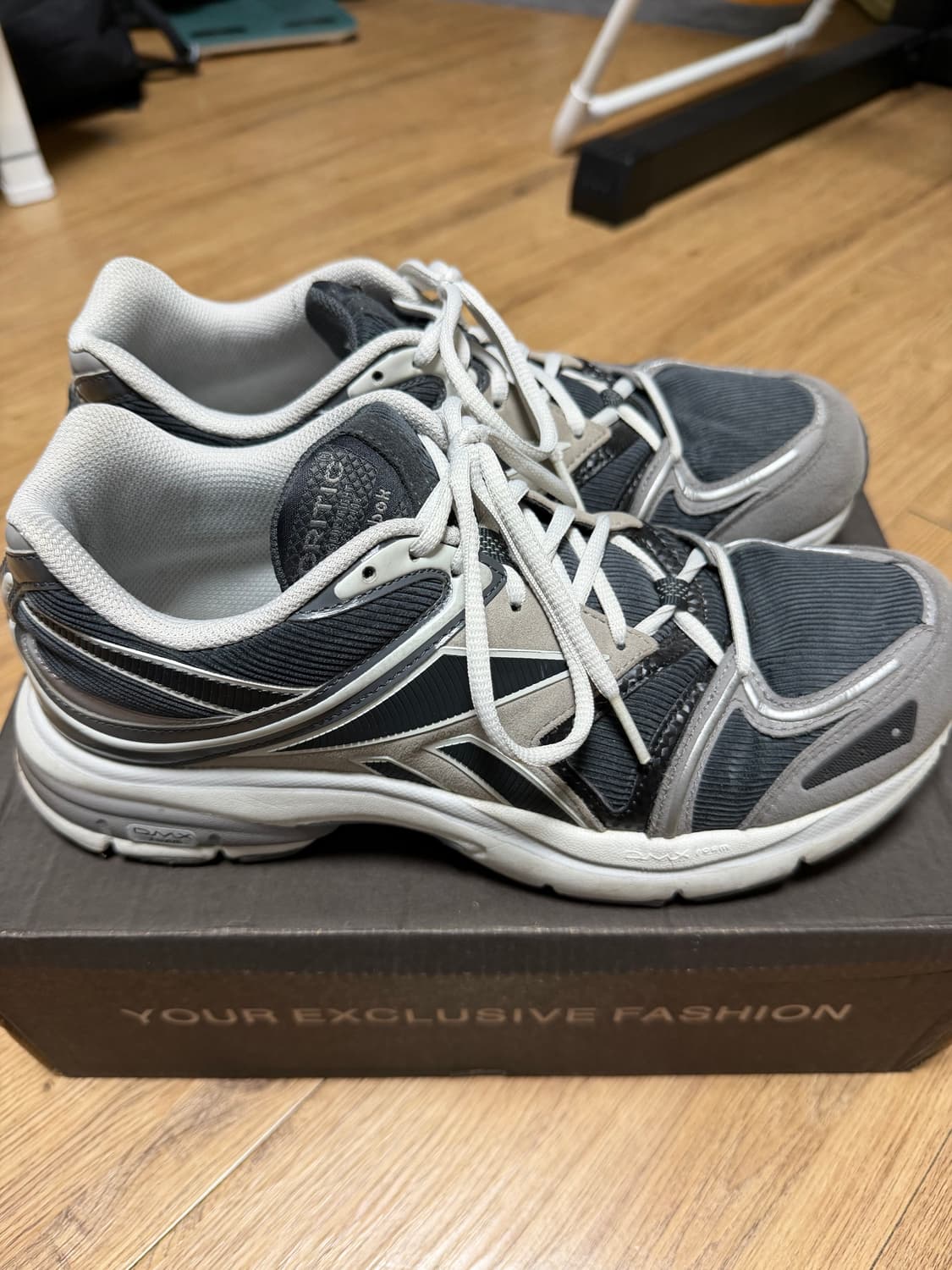 리복 크리틱 프리미어 로드 플러스 6 그레이 270 상품이미지3