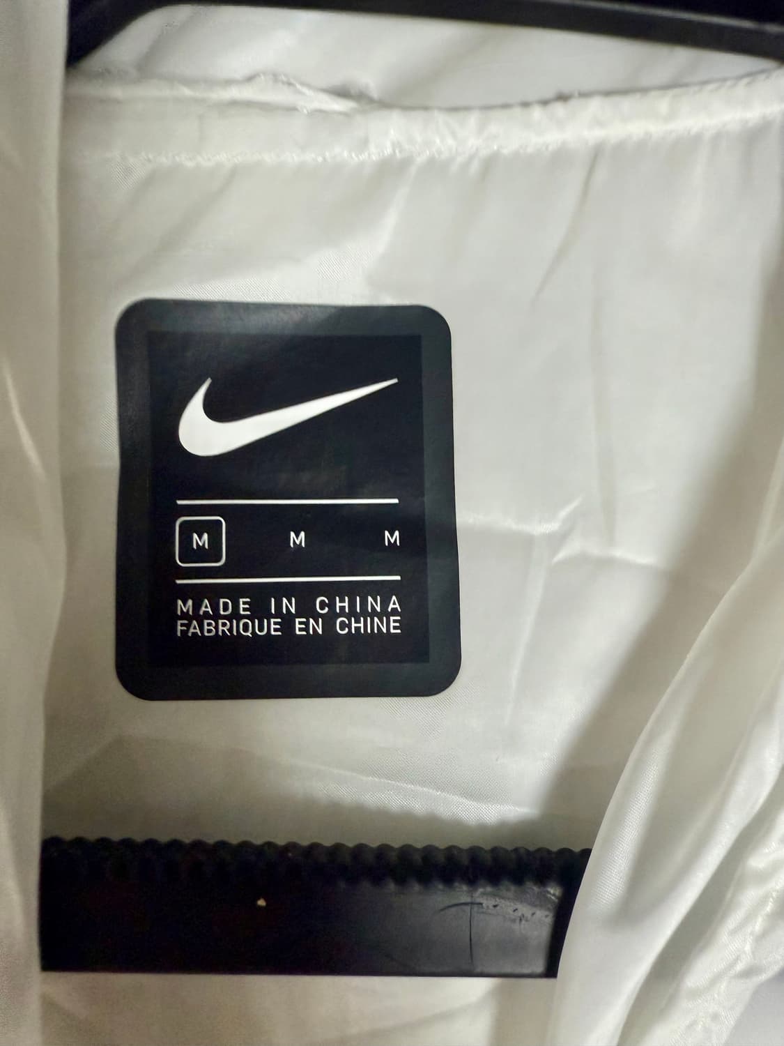 NIKE 투명 바람막이 🌿 형광 포인트 M 상품이미지4