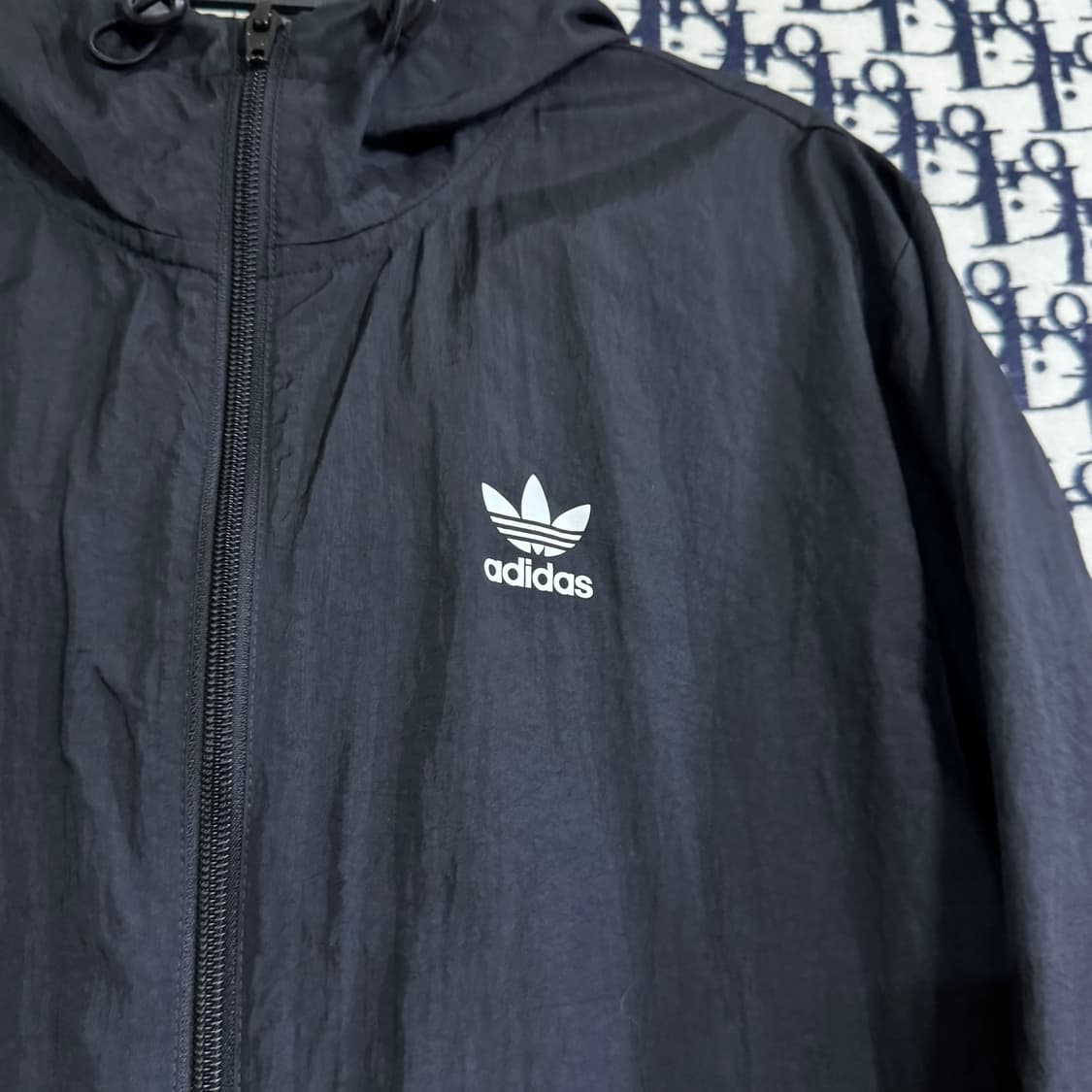 아디다스 에센셜 후드 바람막이 M 상품이미지2