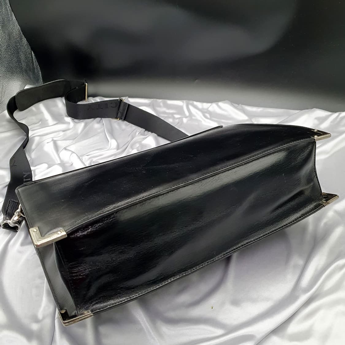 메트로시티 가죽 엣지 서류가방 중고 가방 은피아노 상품이미지9