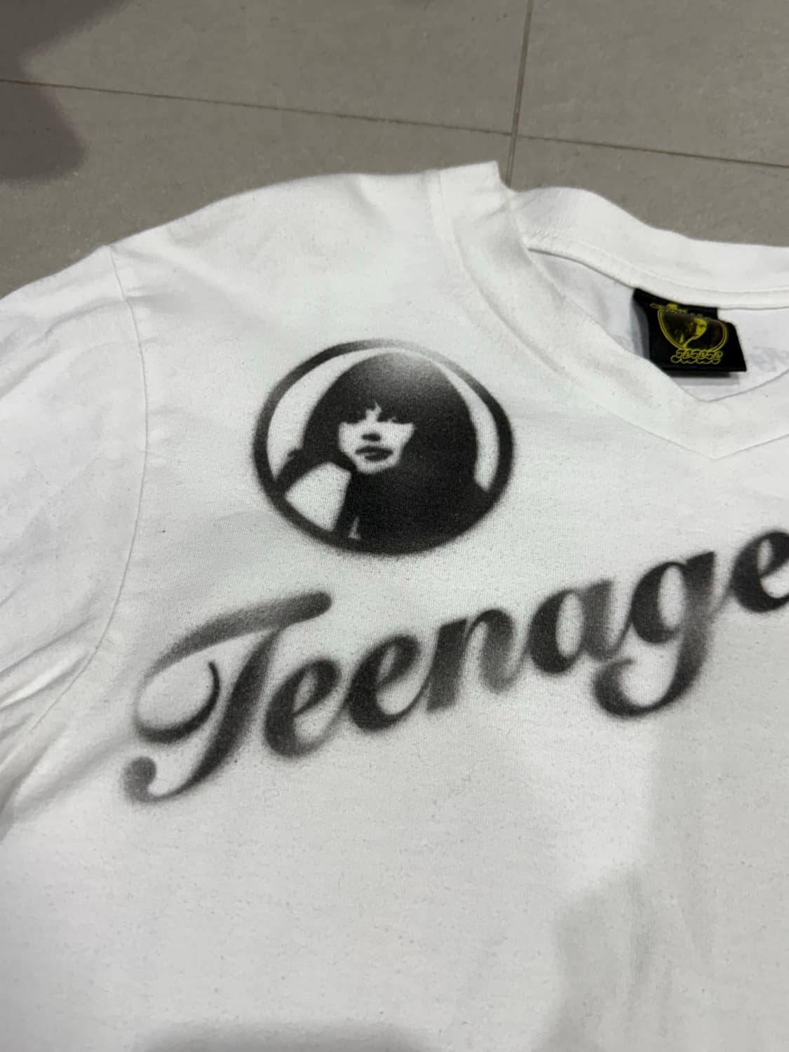 히스테릭 글래머 아카이브 히스걸 브이넥 롱슬리브 티셔츠 상품이미지3