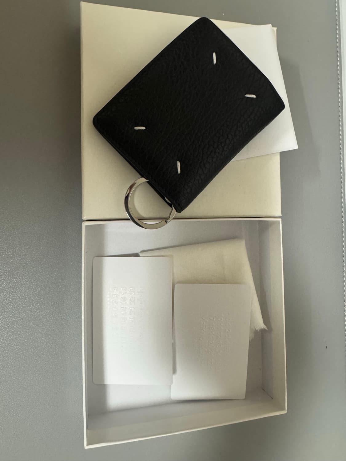 메종 마르지엘라 블랙 키링 카드지갑 팔아요 상품이미지2