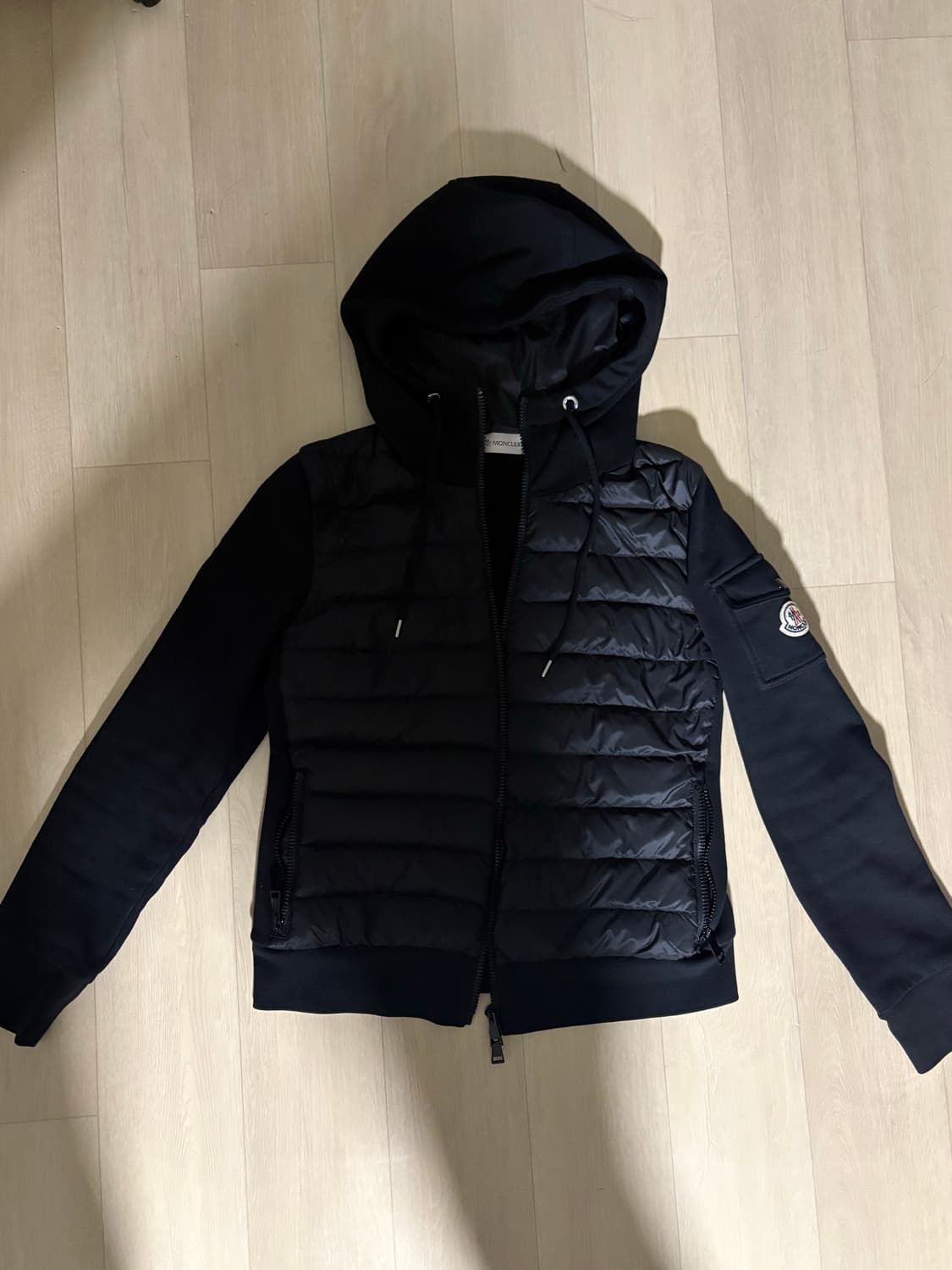 백화점판 정품 몽클레어 후드 패딩집업 상품이미지1