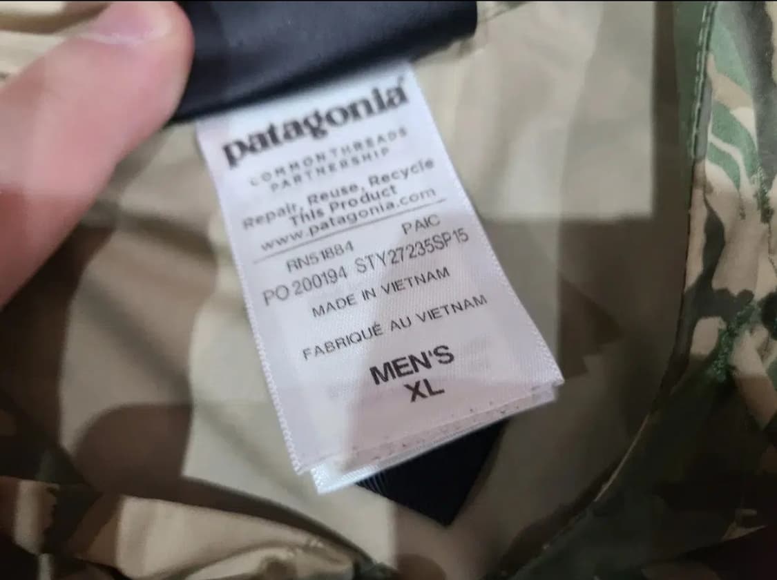 파타고니아 카모패턴 바람막이 상품이미지5