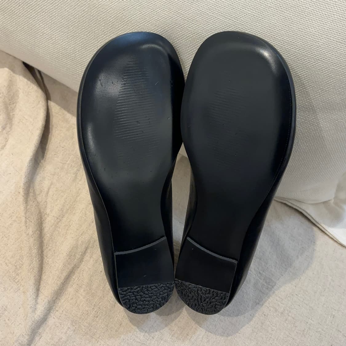 아모멘토 21ss 플랫슈즈 새상품 230 상품이미지7