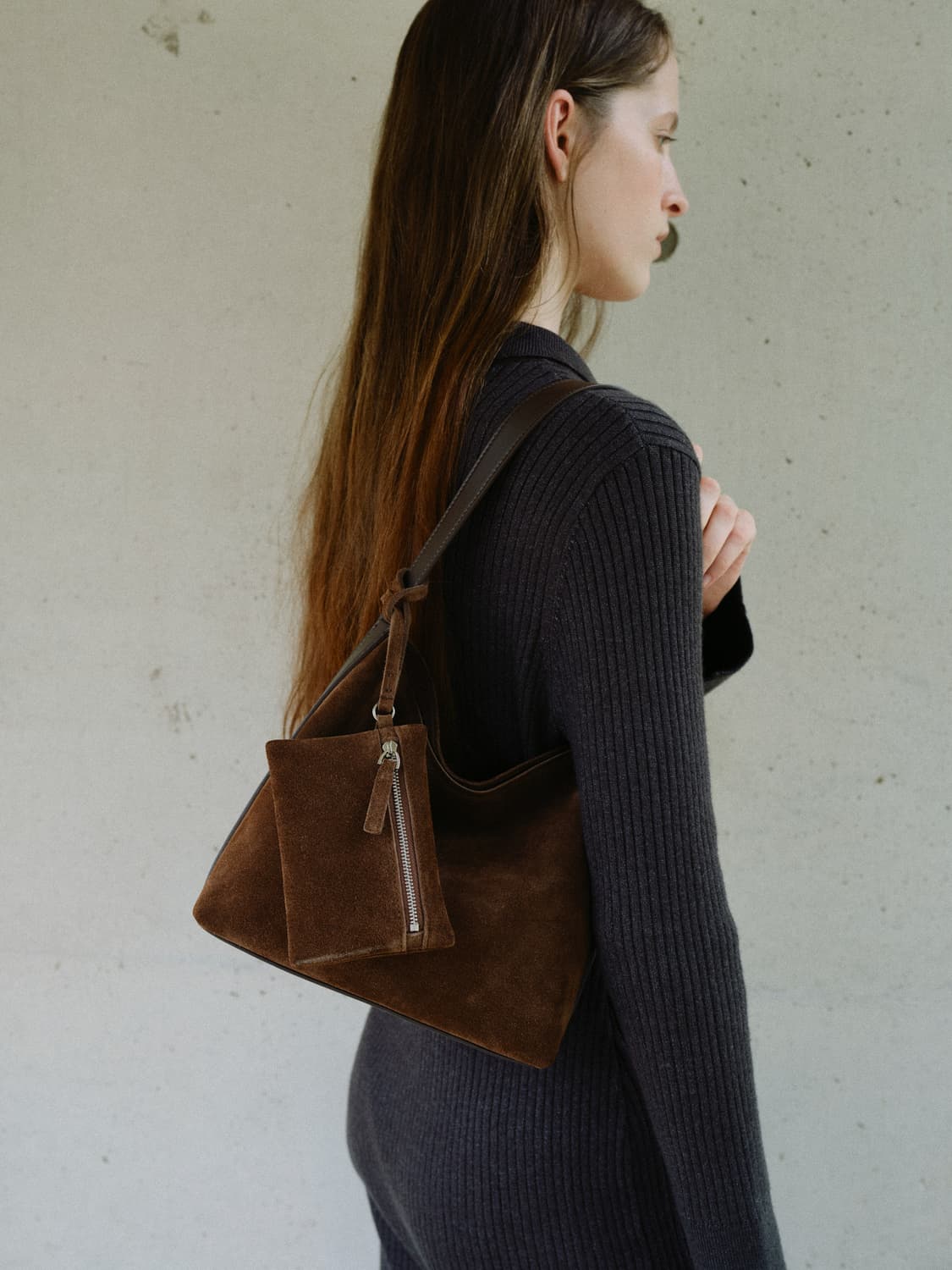로서울 Mini pulpy hobo bag Suede Chestnut 상품이미지1