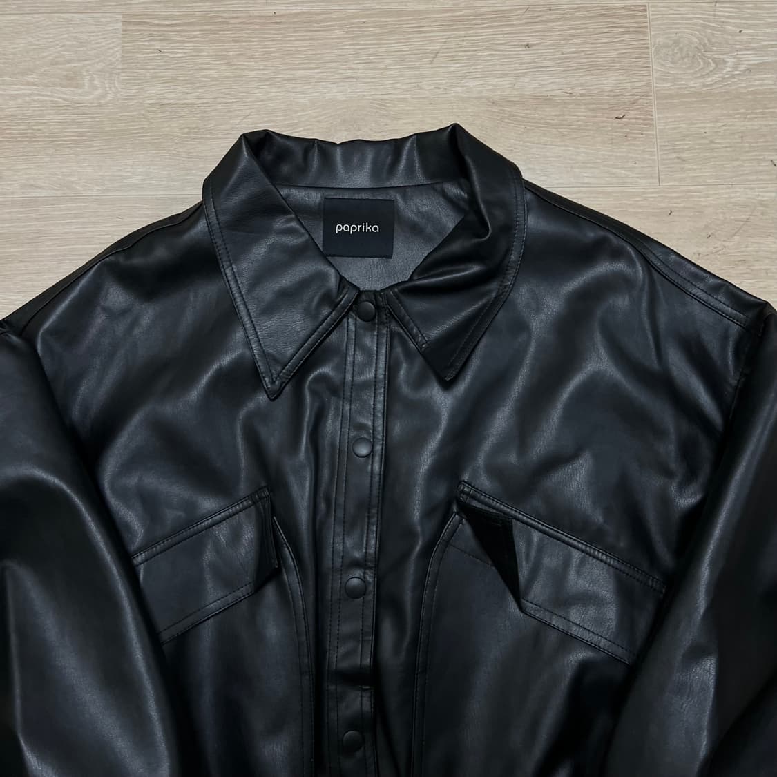 파프리카 여성 크롭 레더 셔켓 가죽자켓 [블랙] 88-96-160 상품이미지2