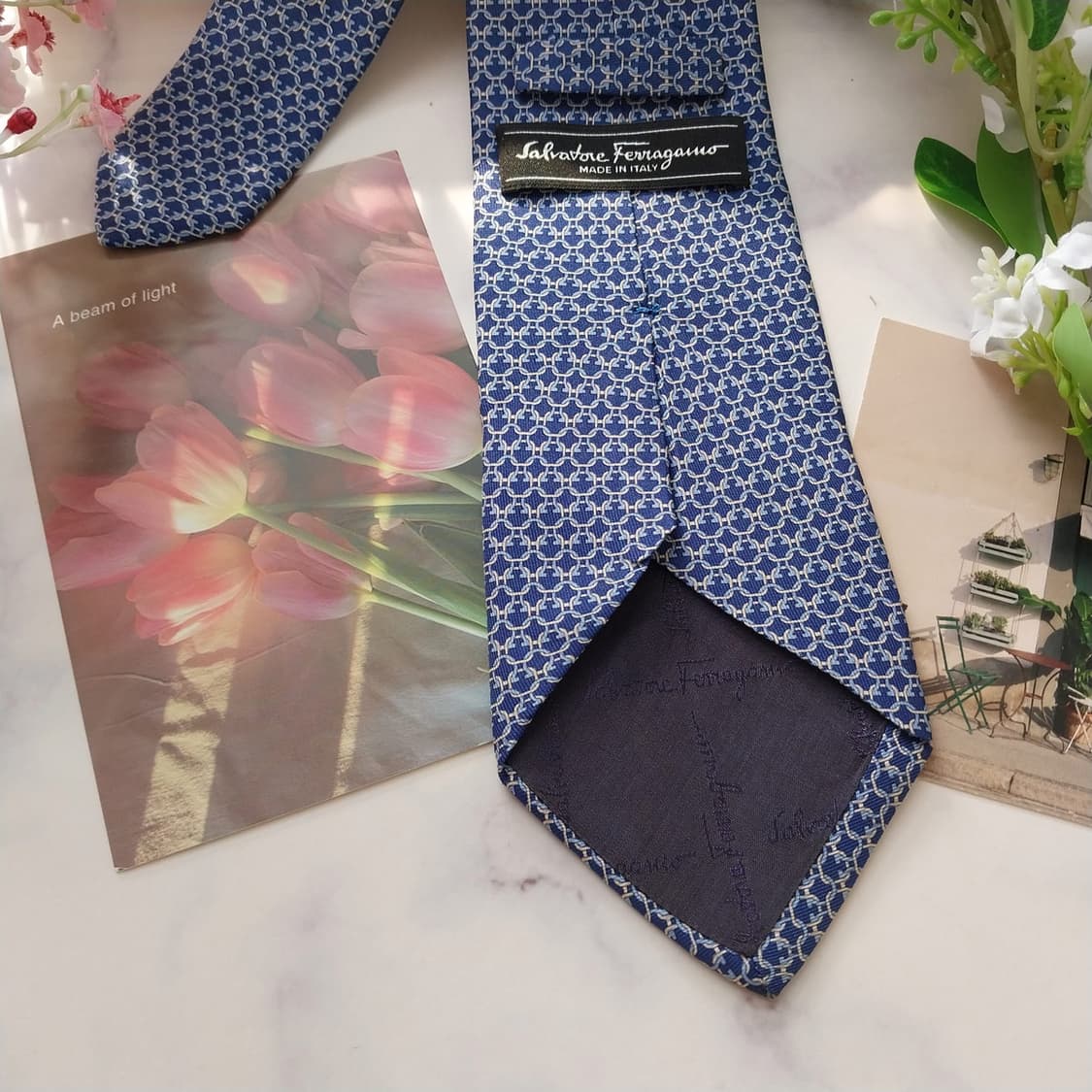 살바토레 페라가모 실크 블루 패턴 넥타이 8.5cm B등급 K1712
 상품이미지6
