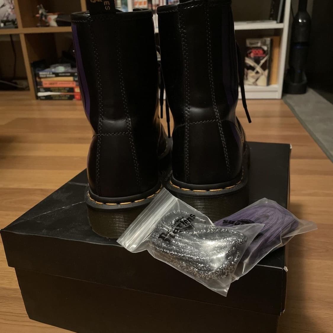 닥터마틴 x 니들스 1460 블랙 퍼플 290 상품이미지4