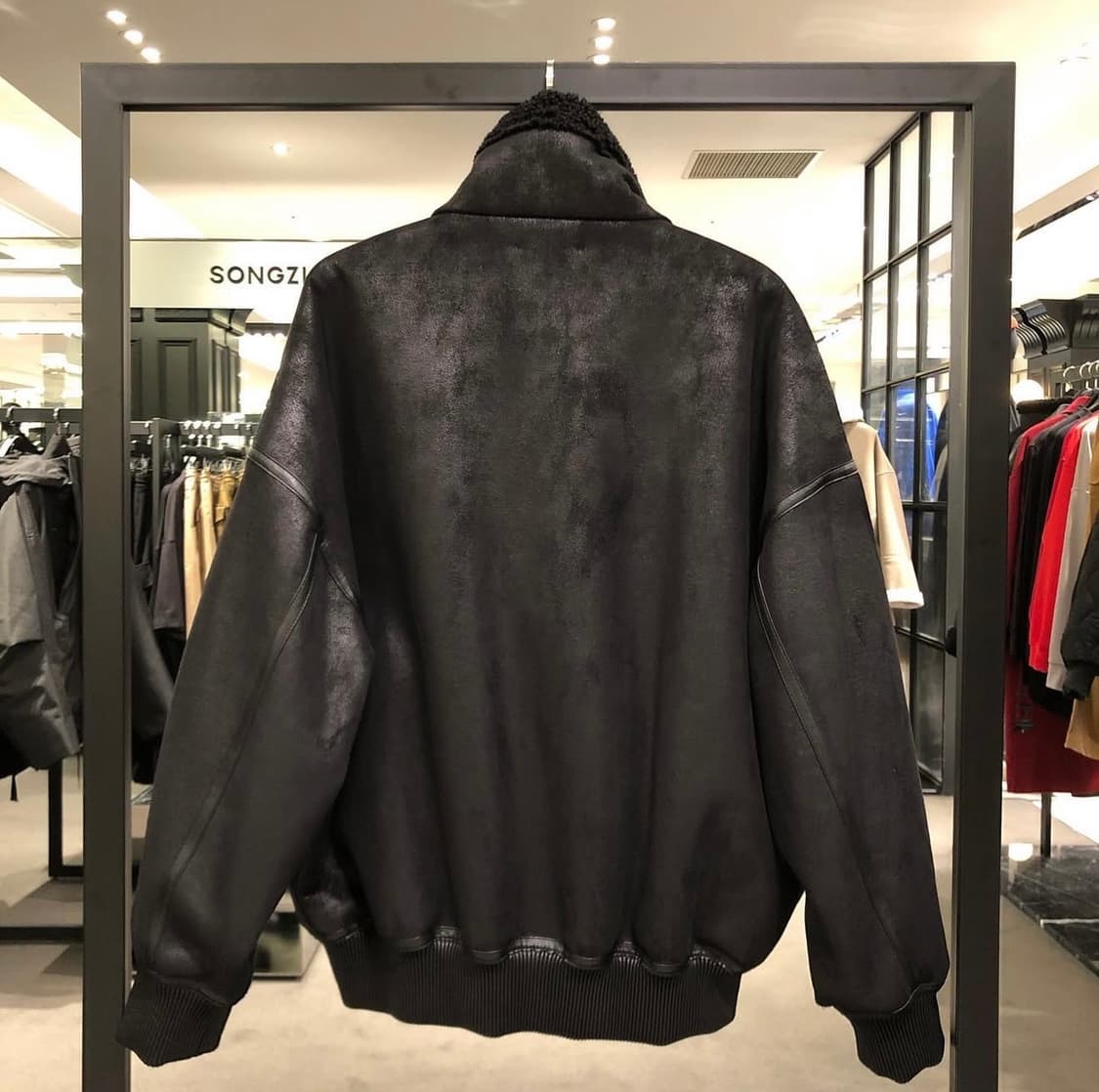 [삽니다] 송지오옴므 21 fw 리버시블 무스탕 48,50 상품이미지2