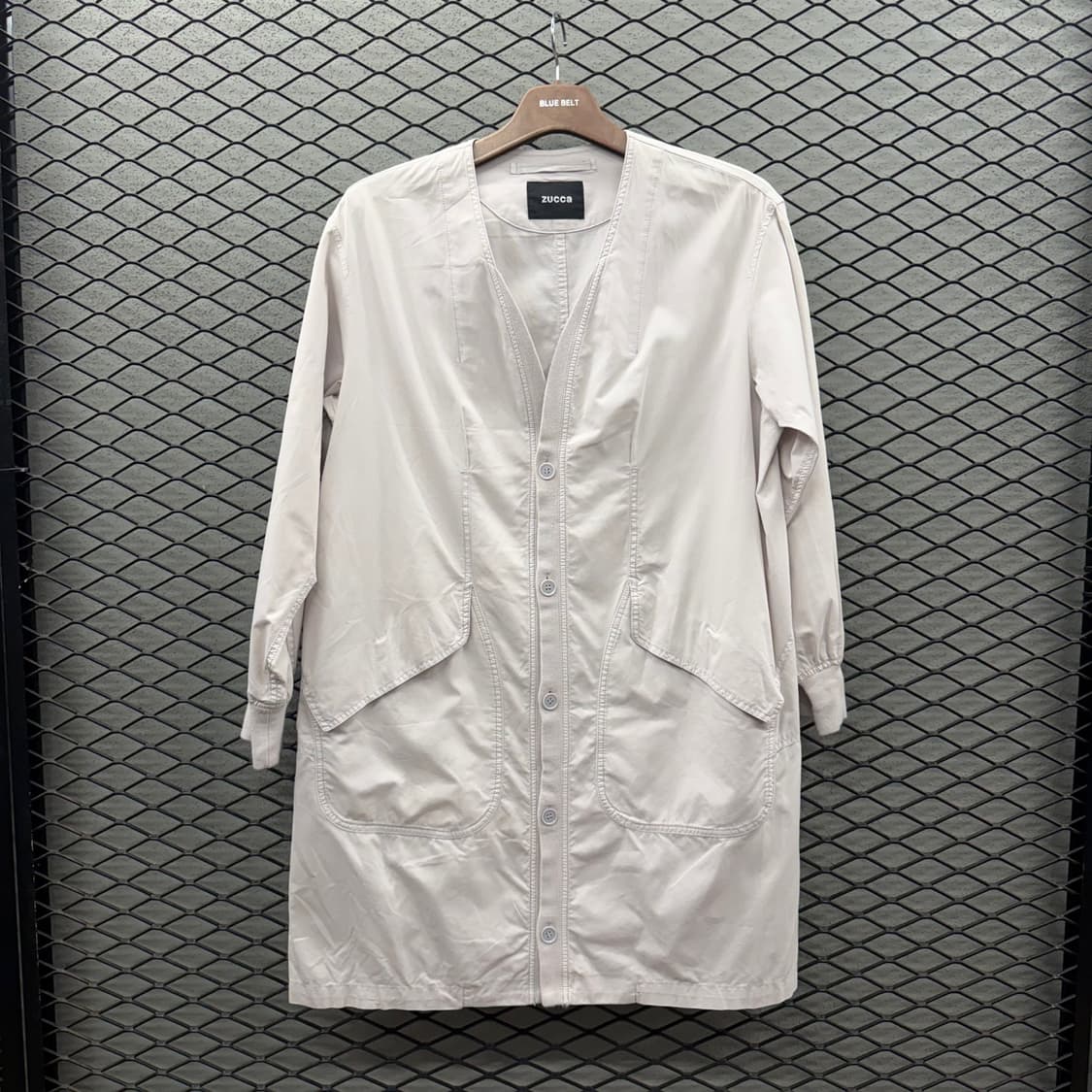 ZUCCA 주카 재패니즈 코튼코트 절개 핀턱 빅포켓 디테일 스모크화이트 상품이미지2