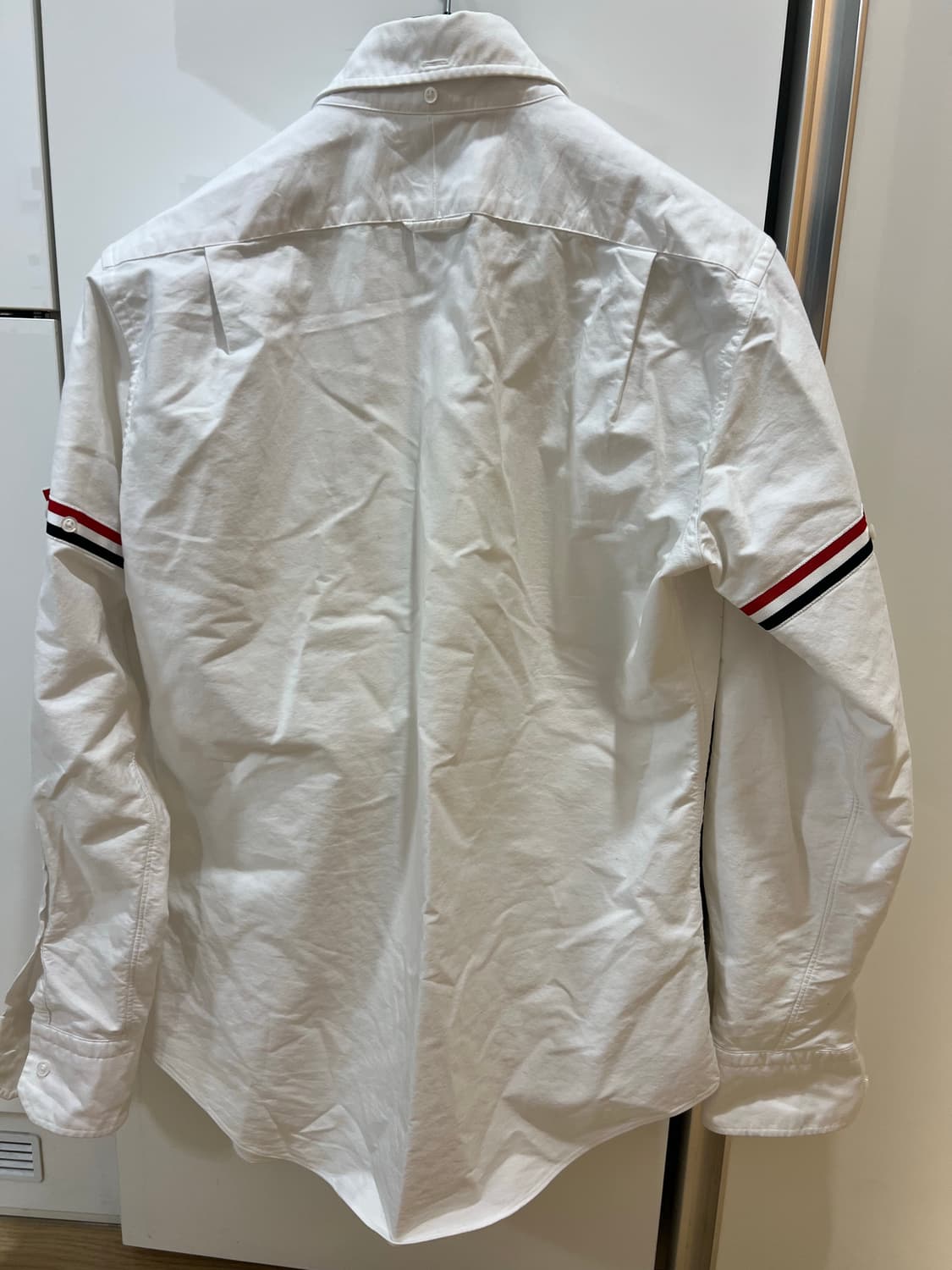 톰브라운 암밴드 셔츠 3사이즈 상품이미지2