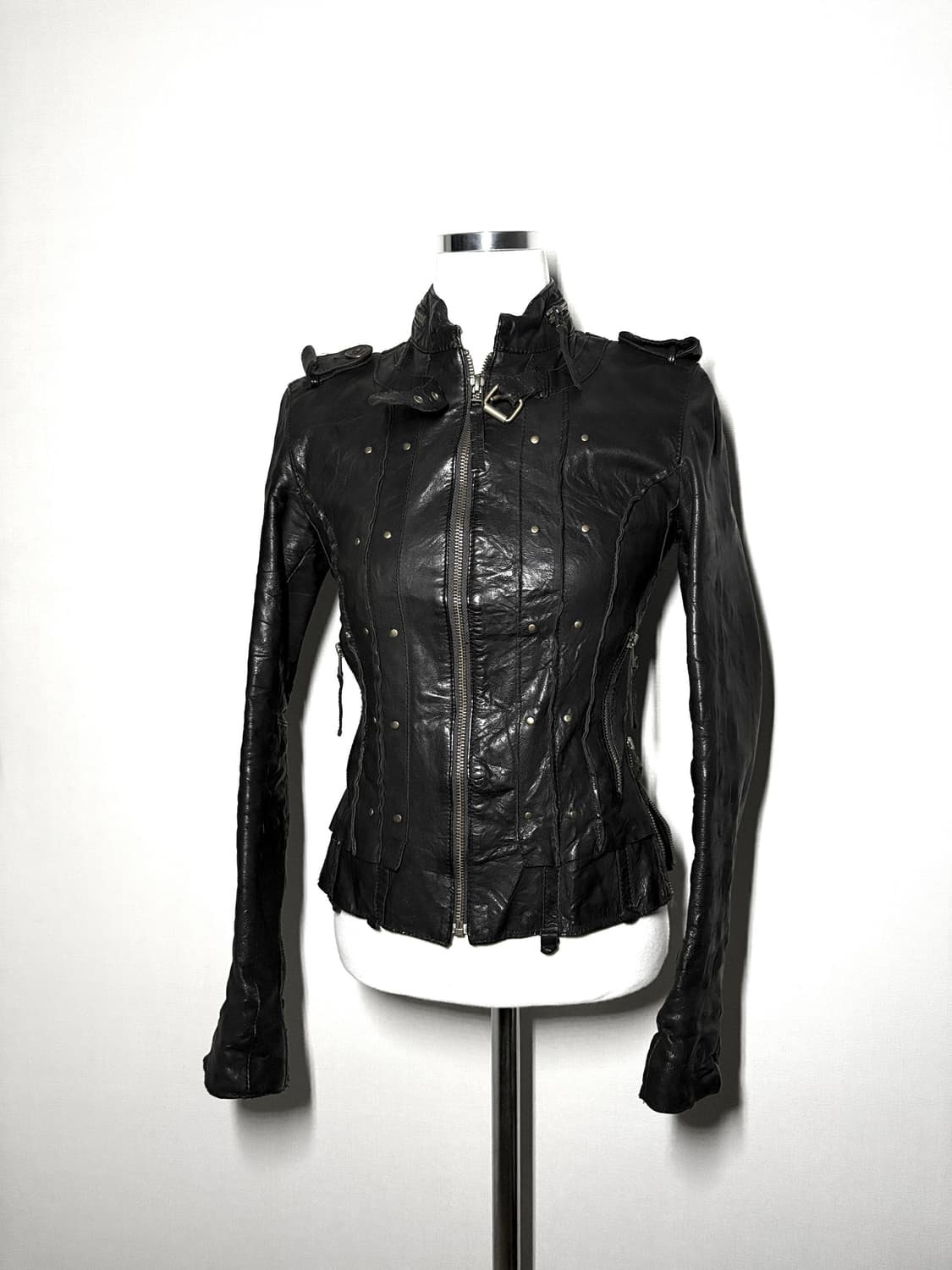 AW2008 올세인츠 스터드 레더자켓 상품이미지1