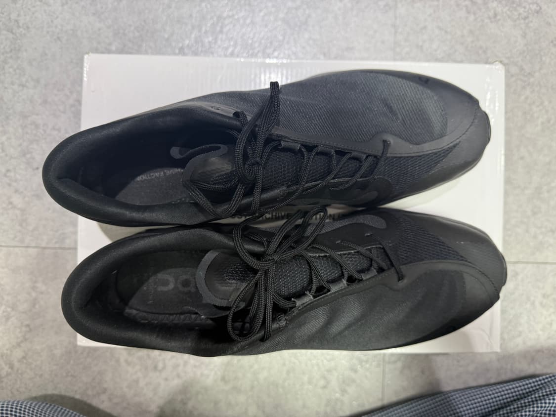 온 러닝 x 포스트 아카이브 팩션 (파프) 클라우드벤쳐 피크 올 블랙 상품이미지4