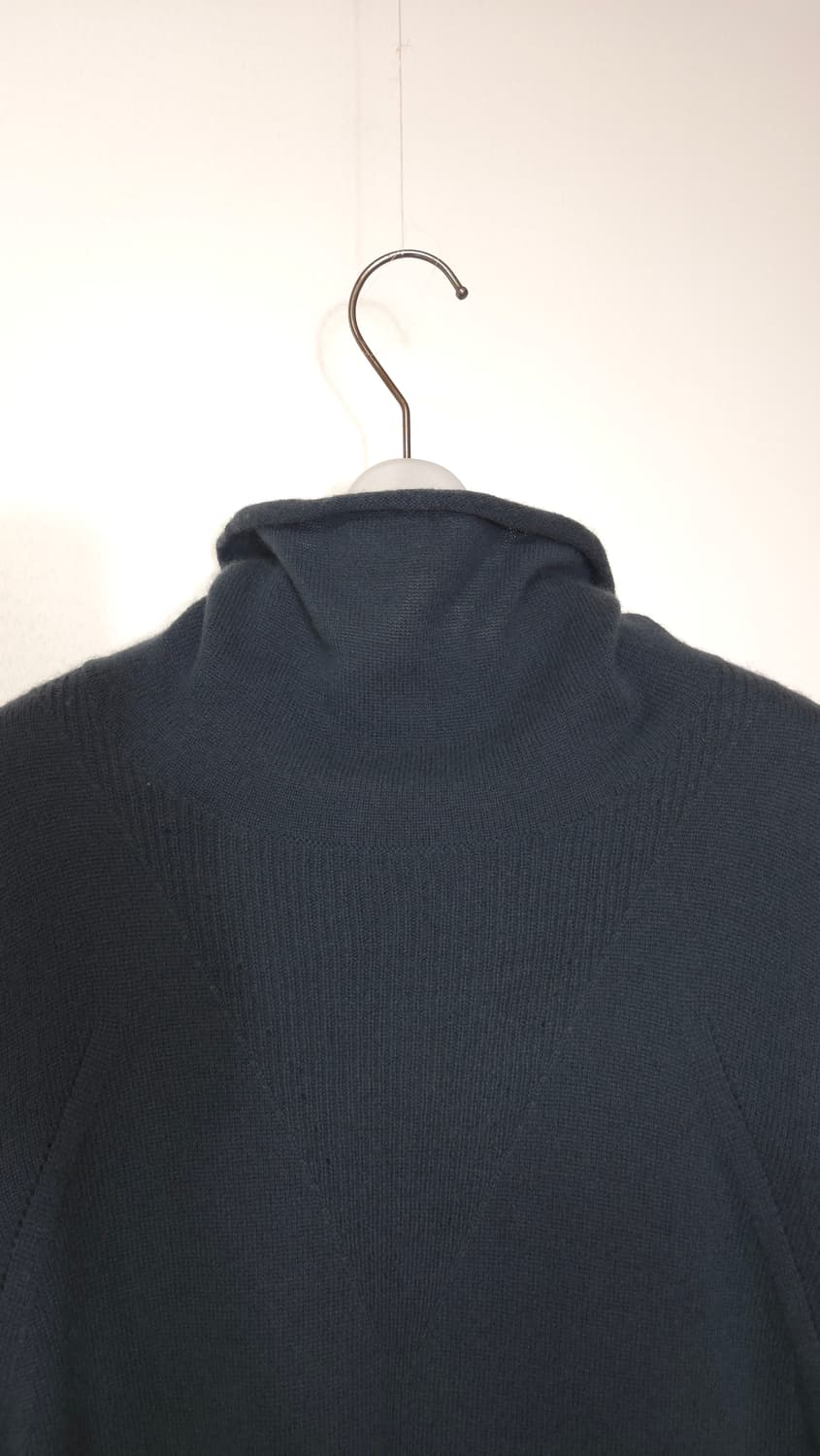 캐시미어100 터틀넥 언밸런스 니트 원피스 55~66 상품이미지2