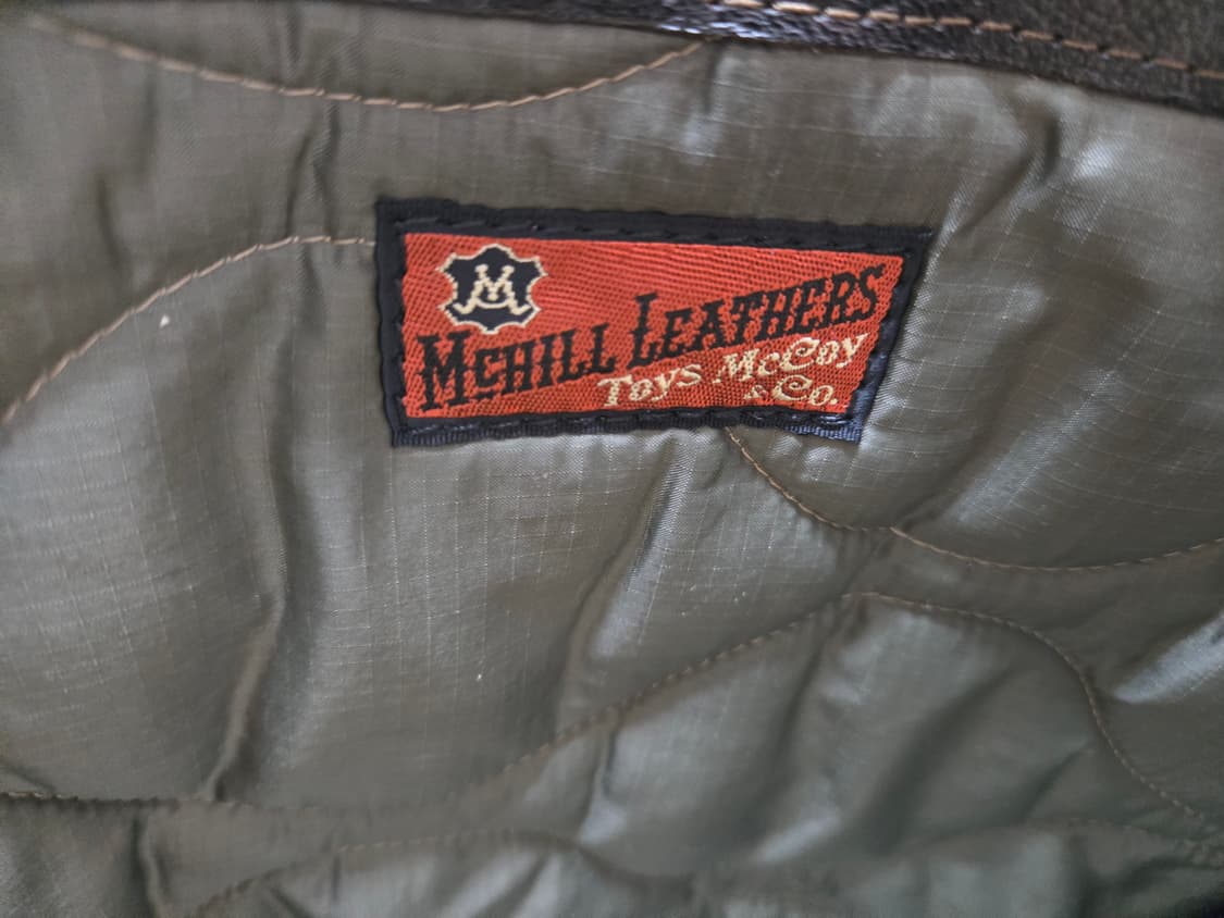 토이즈맥코이 헬멧백 블랙 판매합니다. 상품이미지8