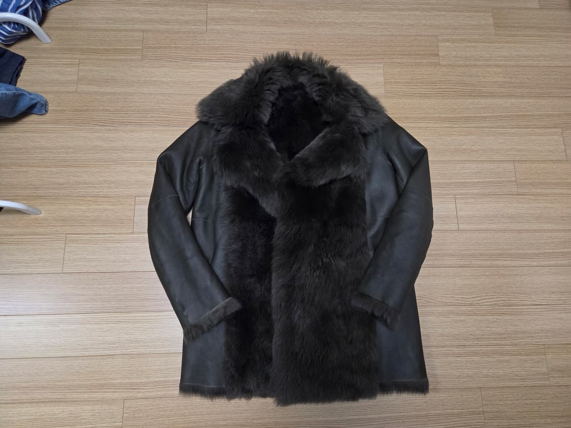 띠어리 리버서블 시어링 천연가죽 무스탕 점퍼 상품이미지3