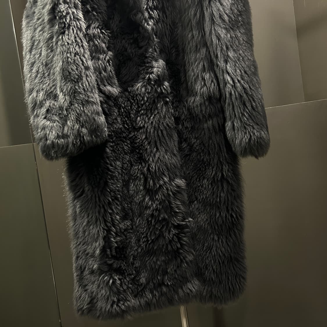 톰포드 시어링 퍼 무스탕 코트 상품이미지3