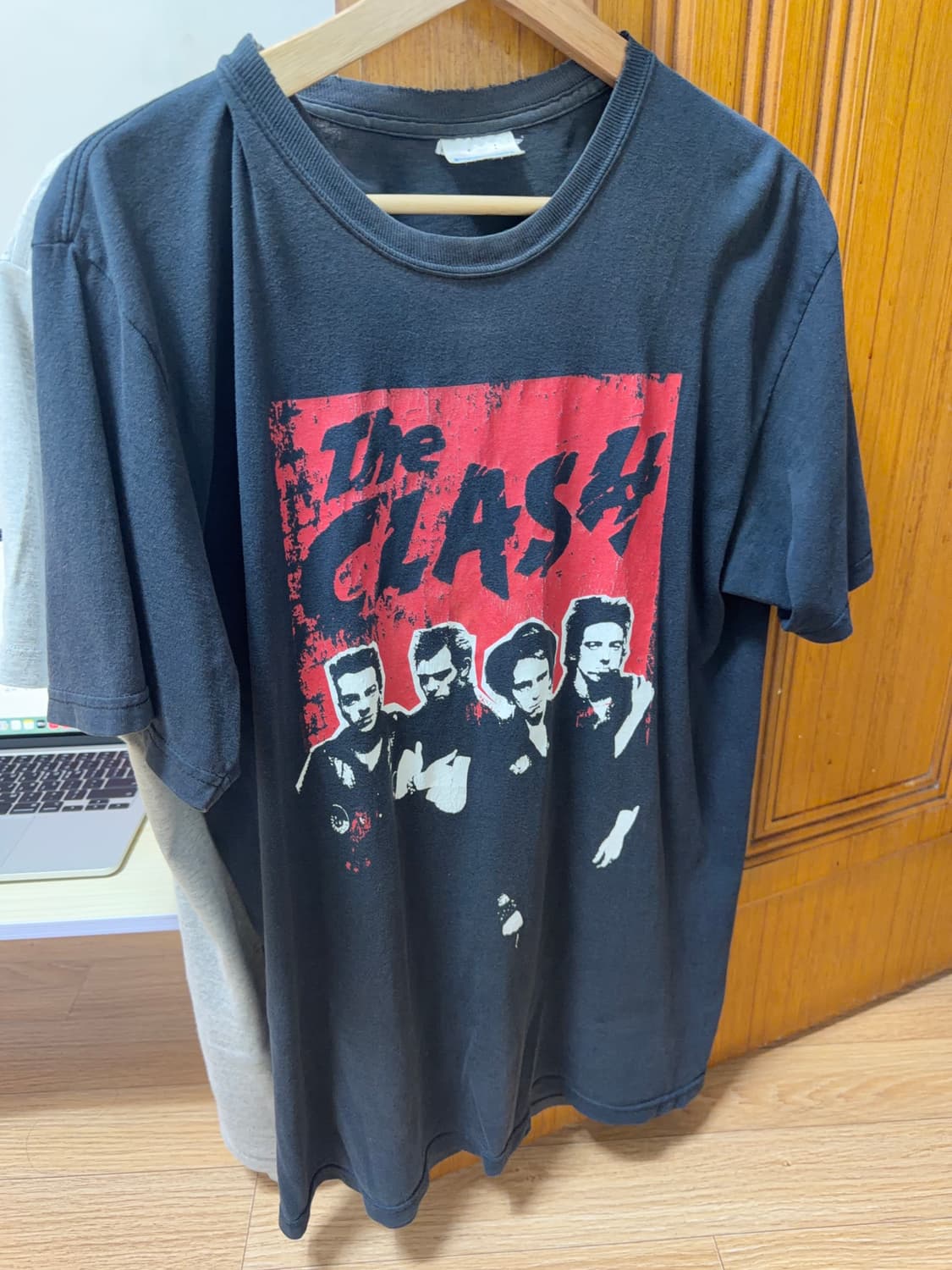 Vintage The Clash 밴드티. 상품이미지2