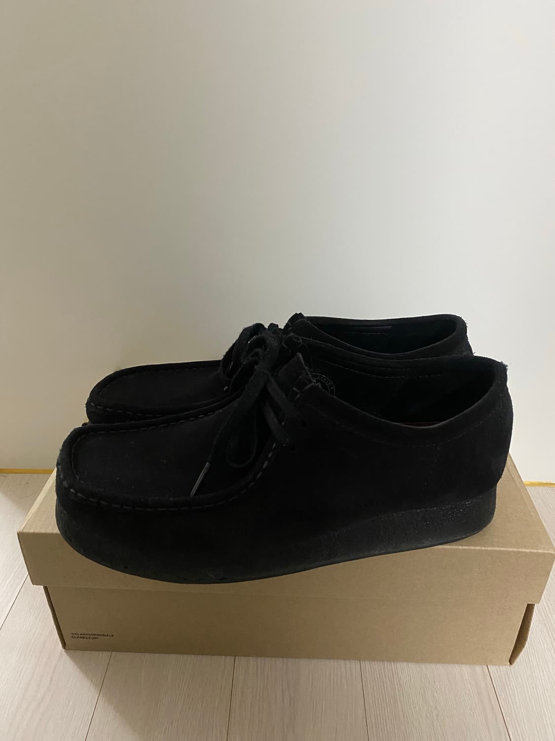 클락스 왈라비 블랙 스웨이드 uk8.5 상품이미지3