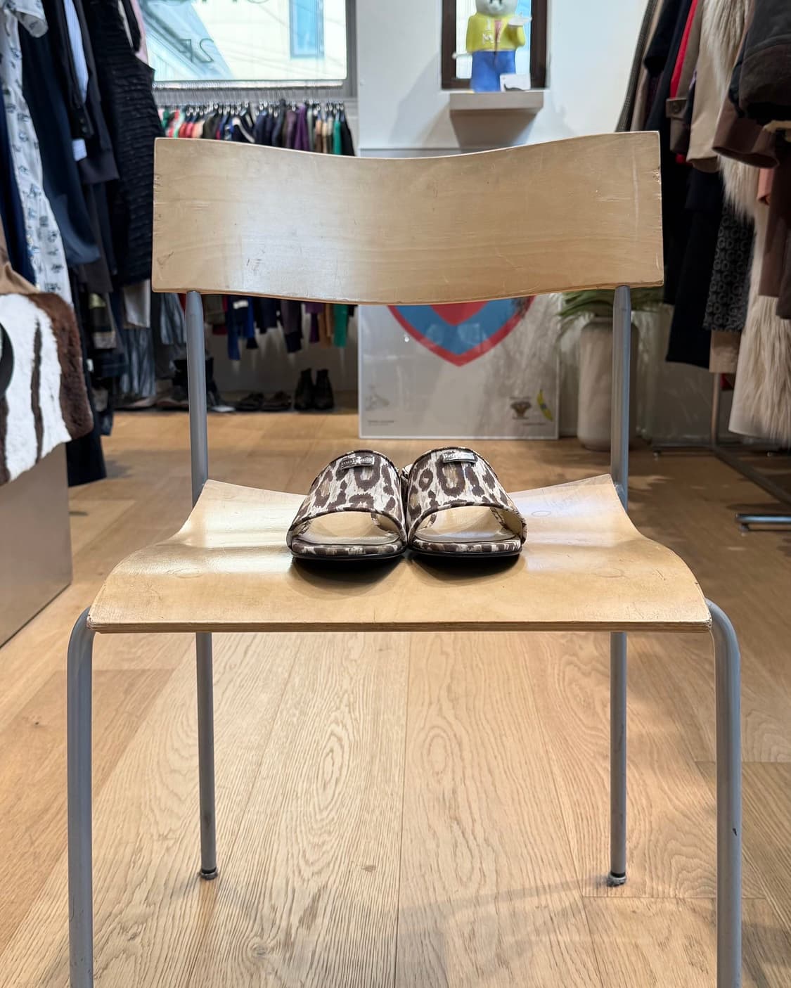 돌체앤가바나 레오파드 패브릭 샌들  상품이미지3