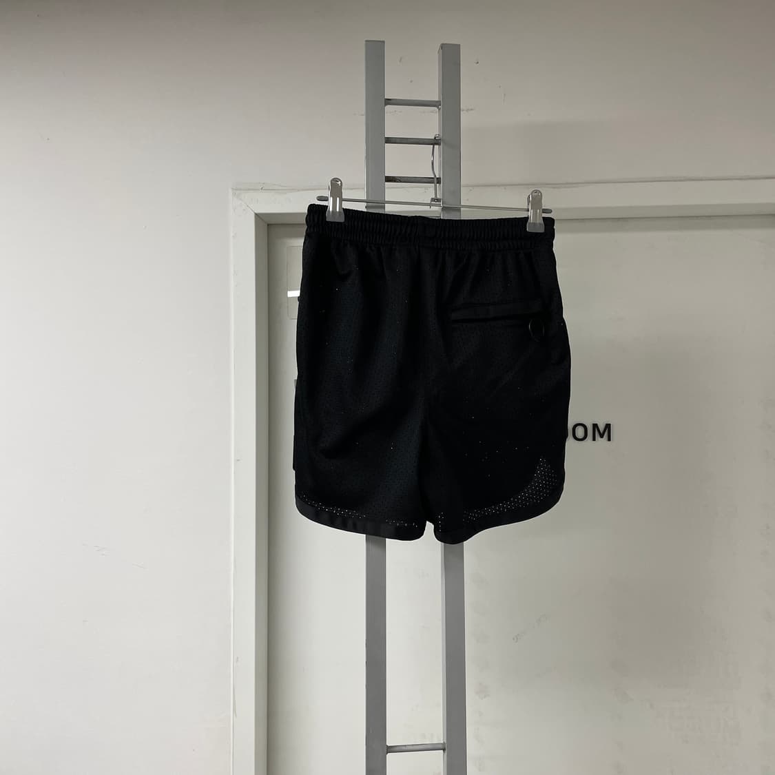 오프화이트 메쉬 반바지 XXS(W) 상품이미지4
