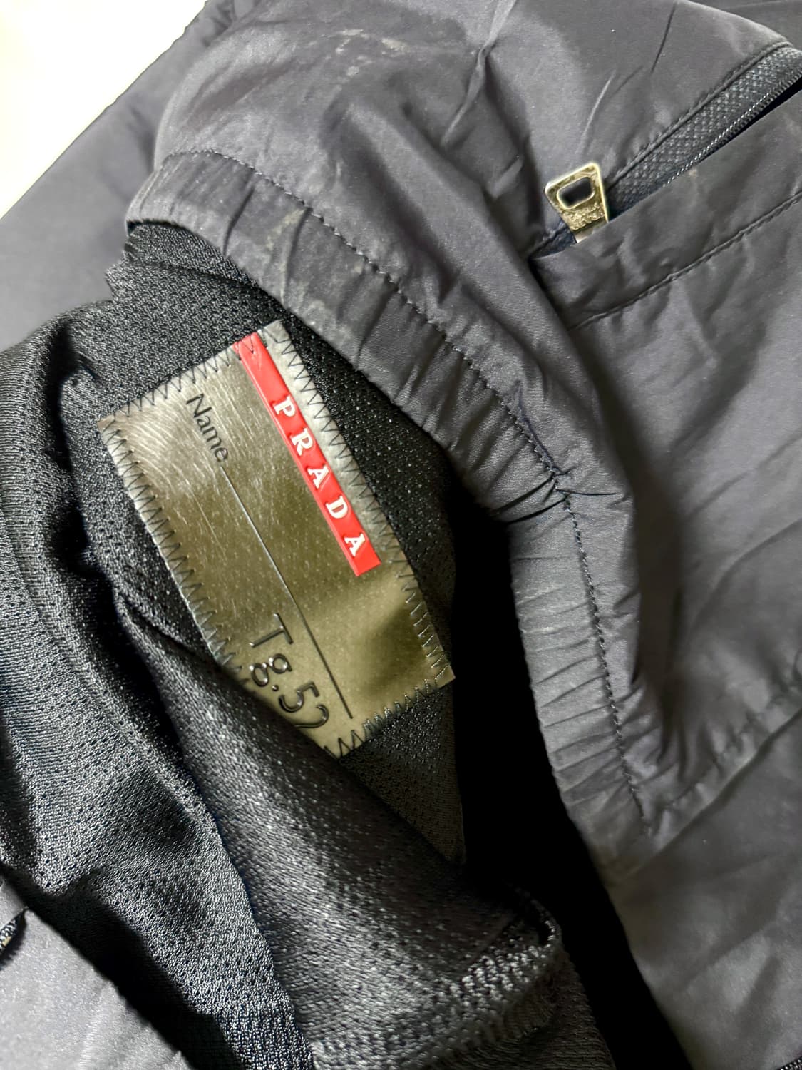 Prada 90s 나일론 Side Zip 숄더 크롭 스웻 자켓 상품이미지7