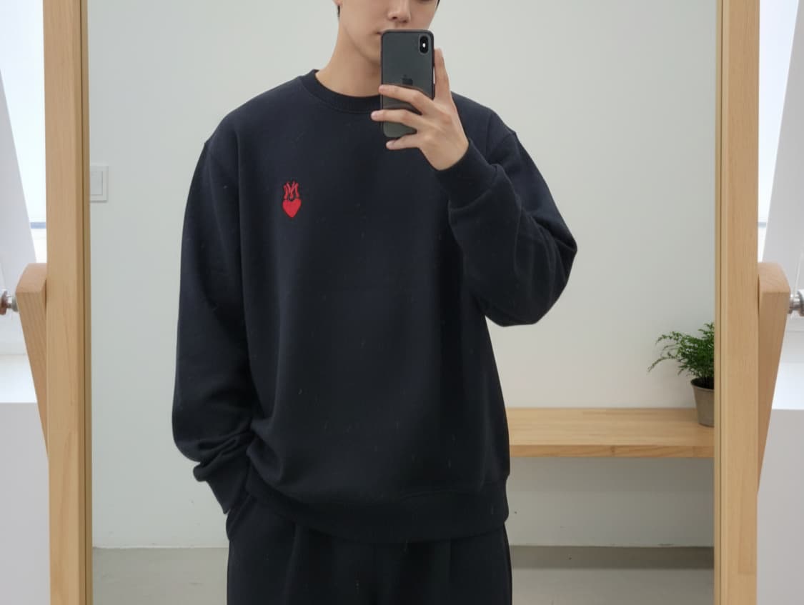 [M]<MLB>블랙 하트 맨투맨 상품이미지1