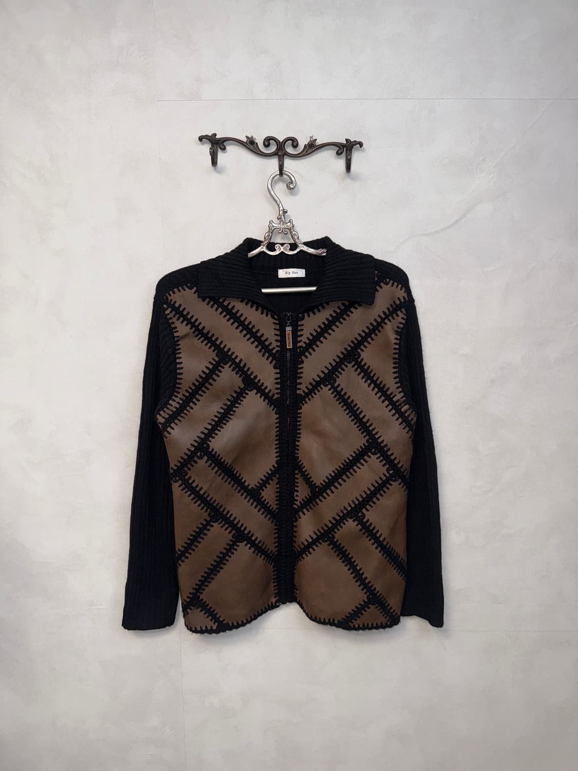 Brown eco leather patch knit zipup 상품이미지1