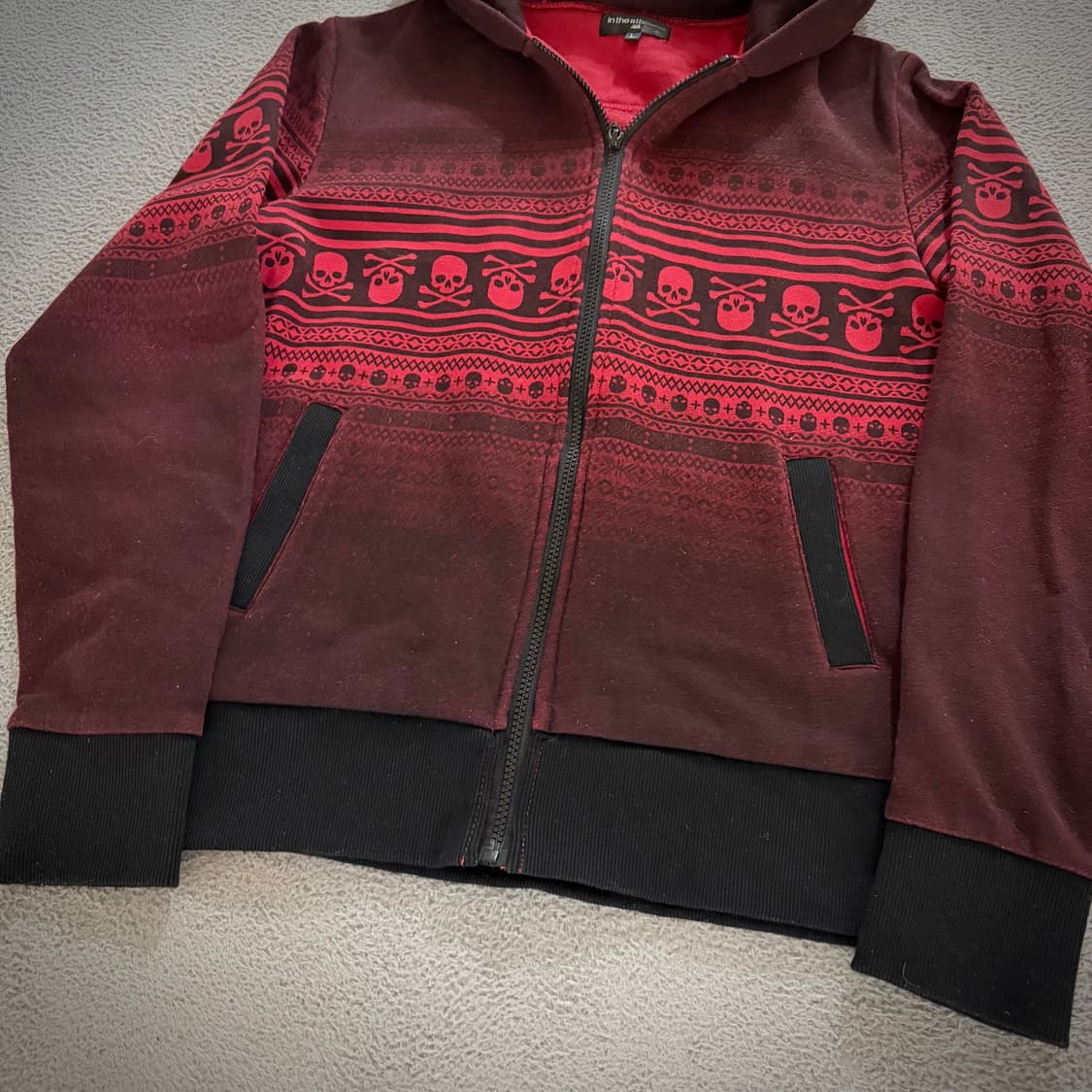 In the attic skull hoodie 상품이미지3