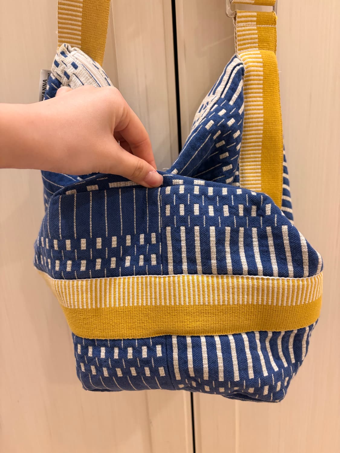 더일마 요한나 글릭센 크로스백 상품이미지3