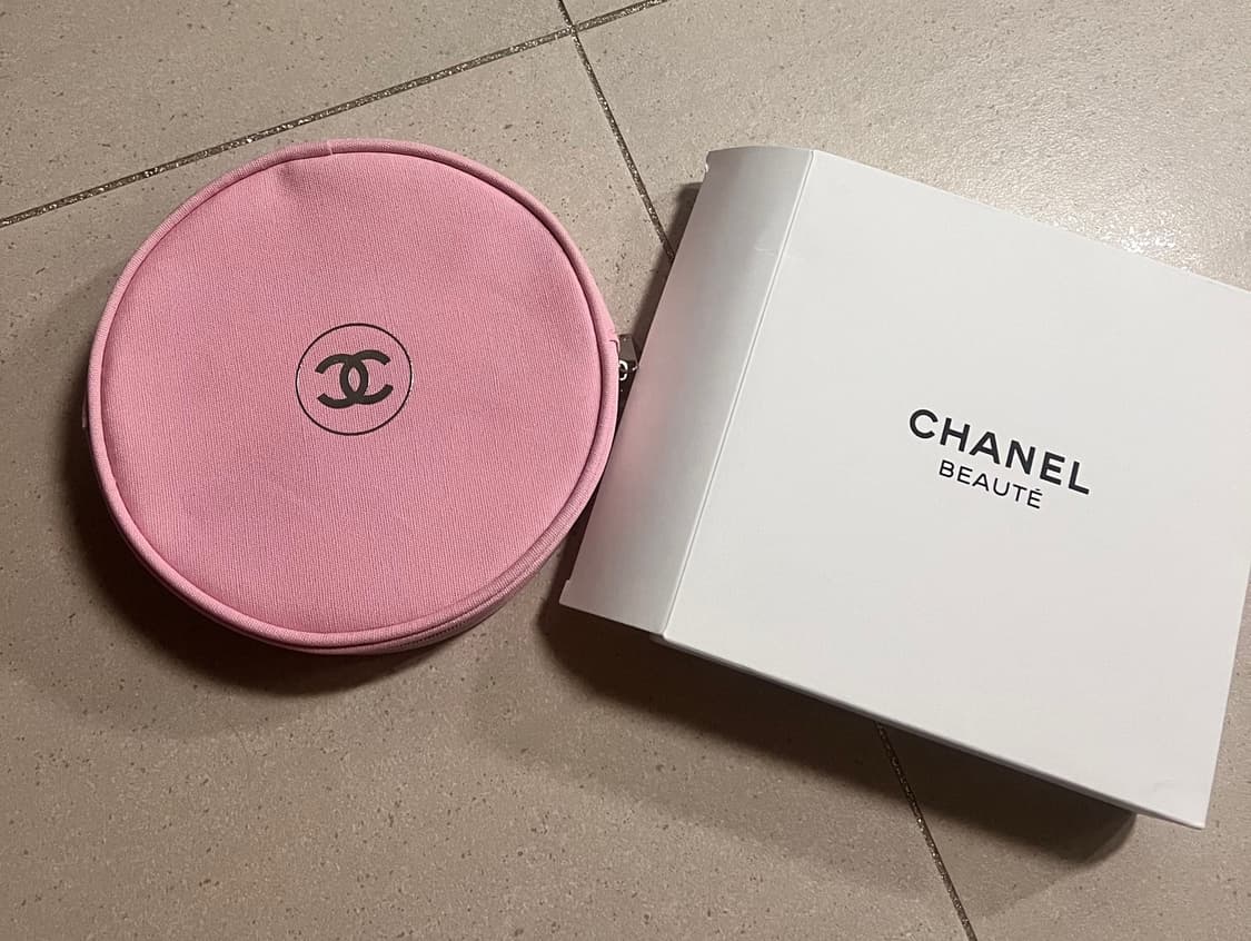 샤넬 뷰티 핑크 탬버린 파우치 상품이미지1
