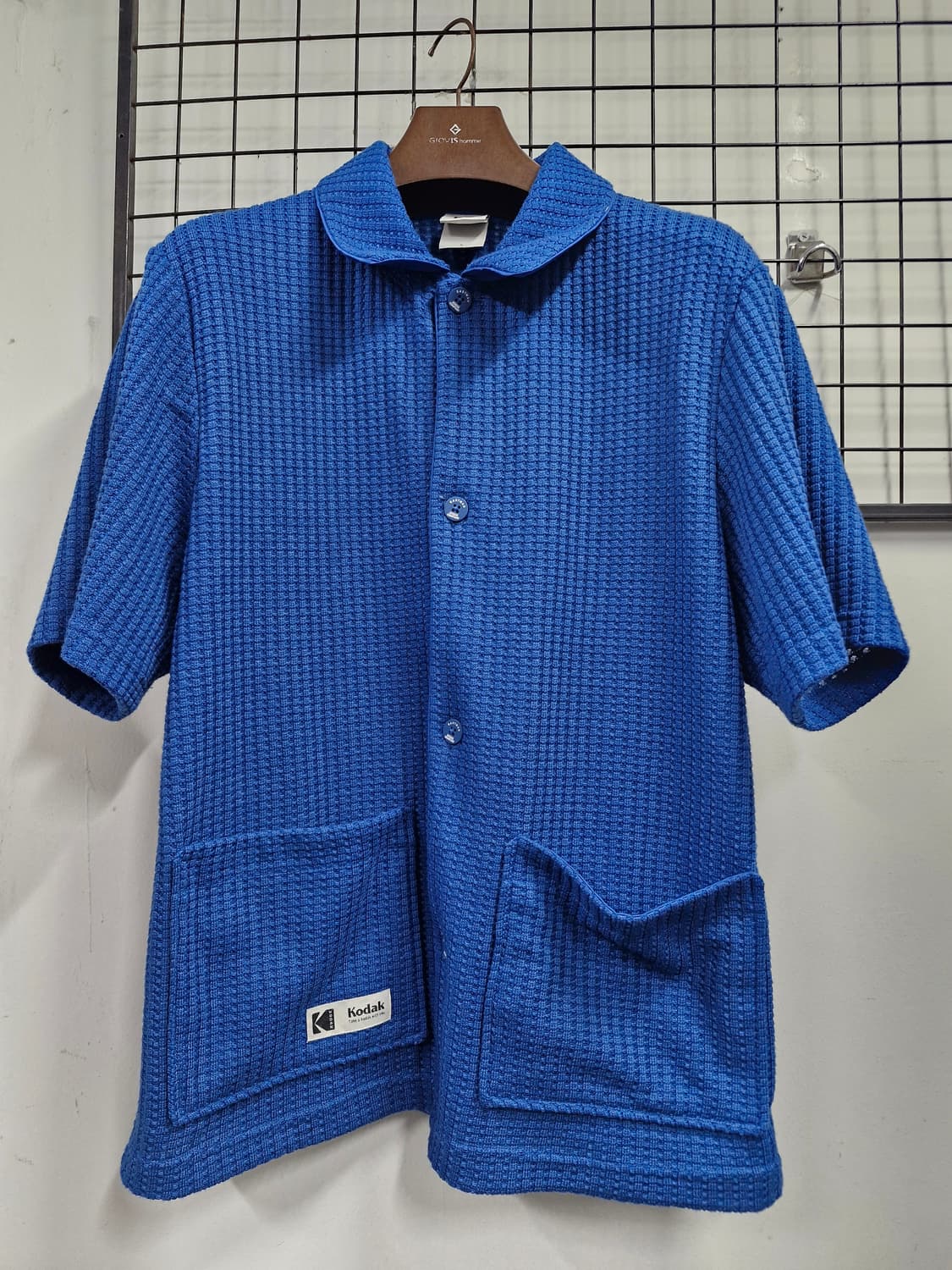 100L 코닥 브라이스 니트 반팔 셔츠 자켓 블루. 상품이미지1