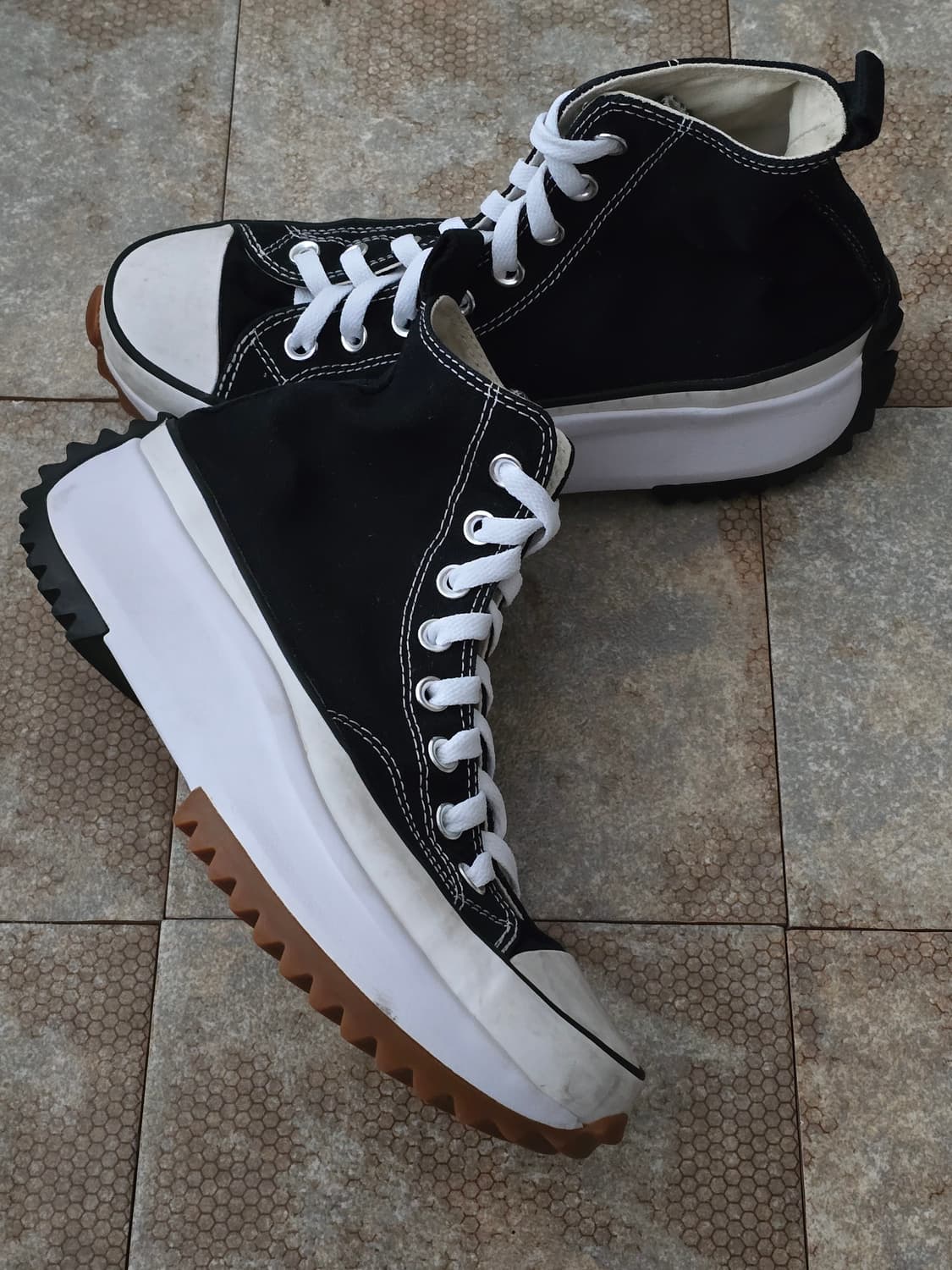 (250)컨버스 런스타 하이크 하이 검흰 상품이미지7