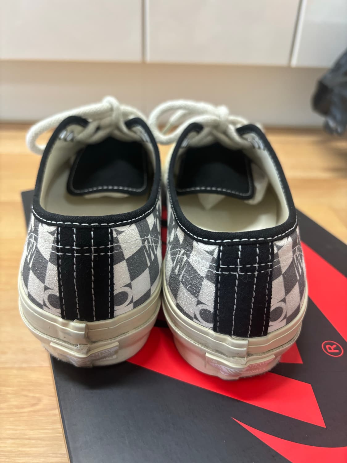 반스 볼트 웍스아웃 어센틱 255 판매합니다 상품이미지7