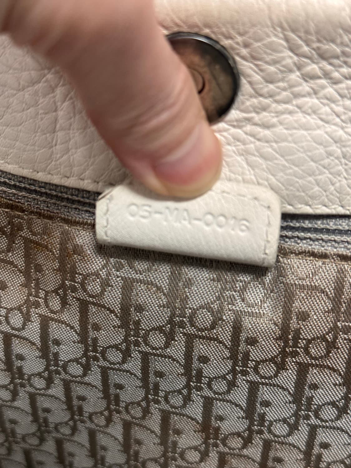 디올(Dior) 존 갈리아노 가우초백 오프화이트 상태A- 상품이미지10