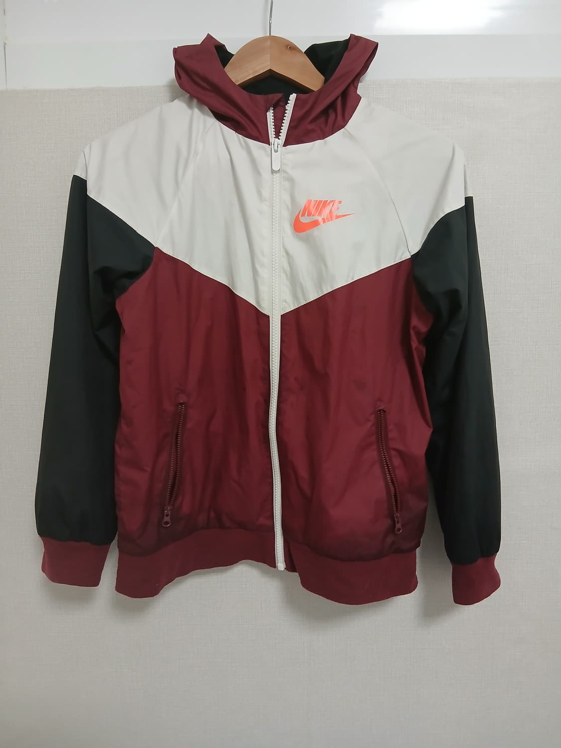 나이키 바람막이 xs 상품이미지1