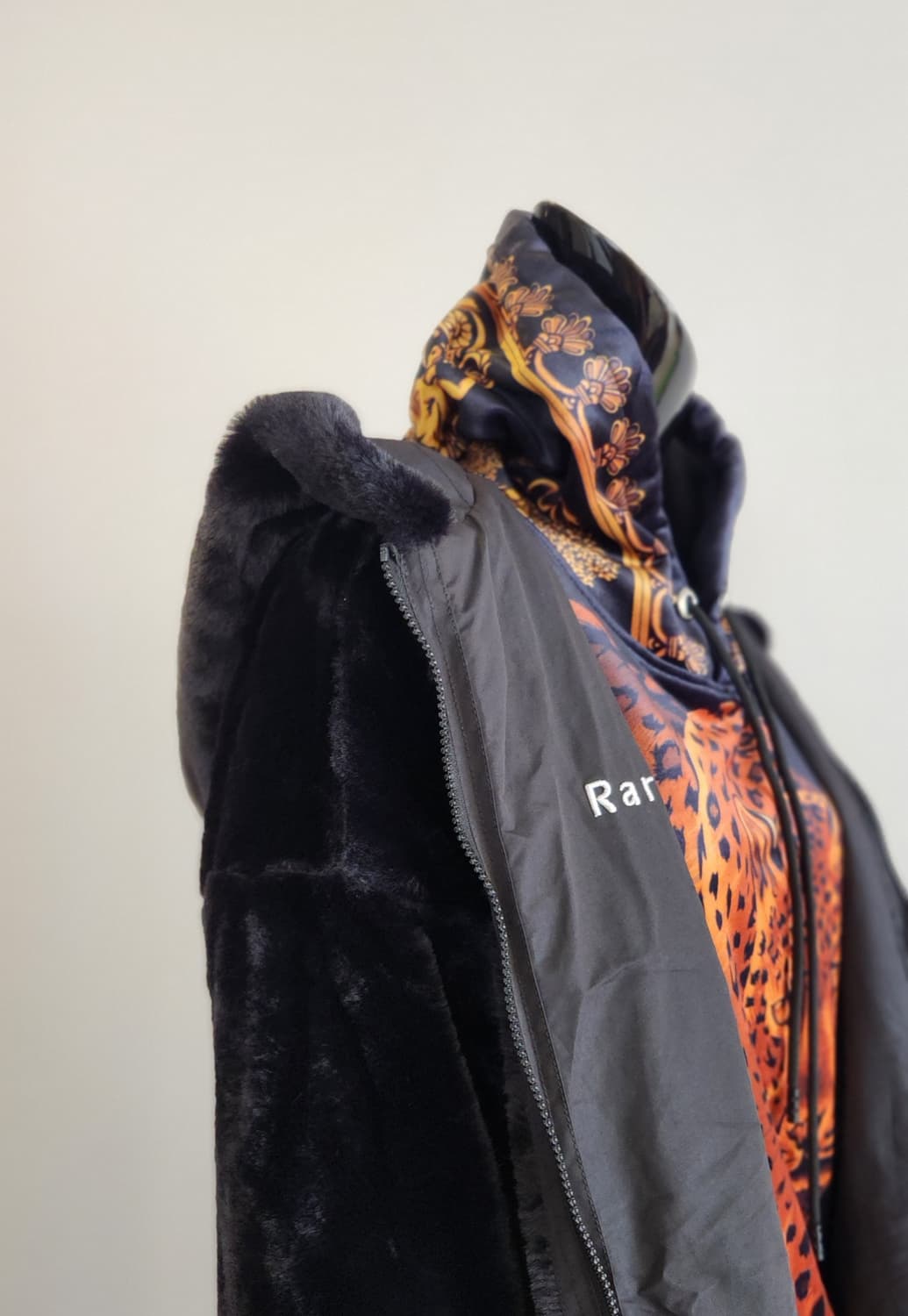 디스트나인 리버시블 퍼점퍼  상품이미지6