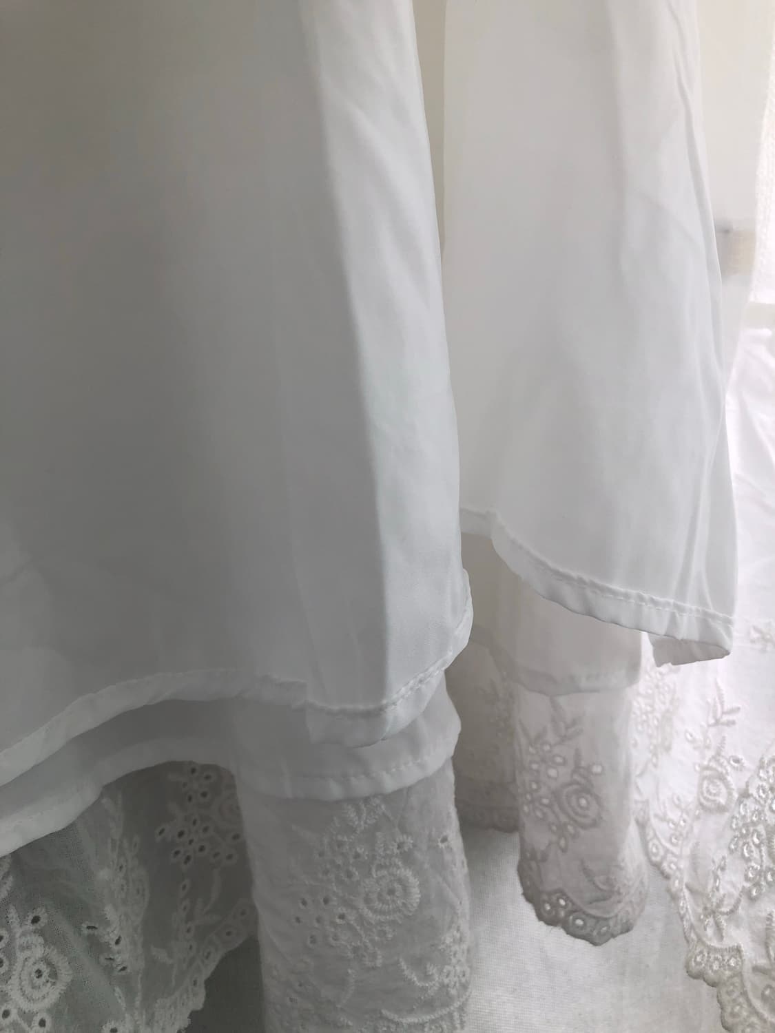 그레이스뮤즈 폴리 레이스 뷔스티에 미디 원피스 상품이미지4