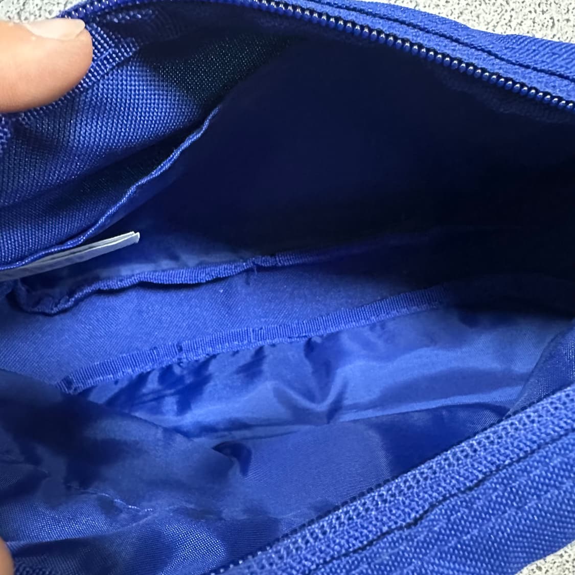 ✨ (바배) 아디다스 올드스쿨 힙색 크로스백  상품이미지3