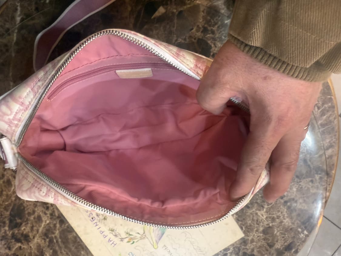 정품 디올 오빌리크 트로터 걸리 크로스백 팝니다 상품이미지7