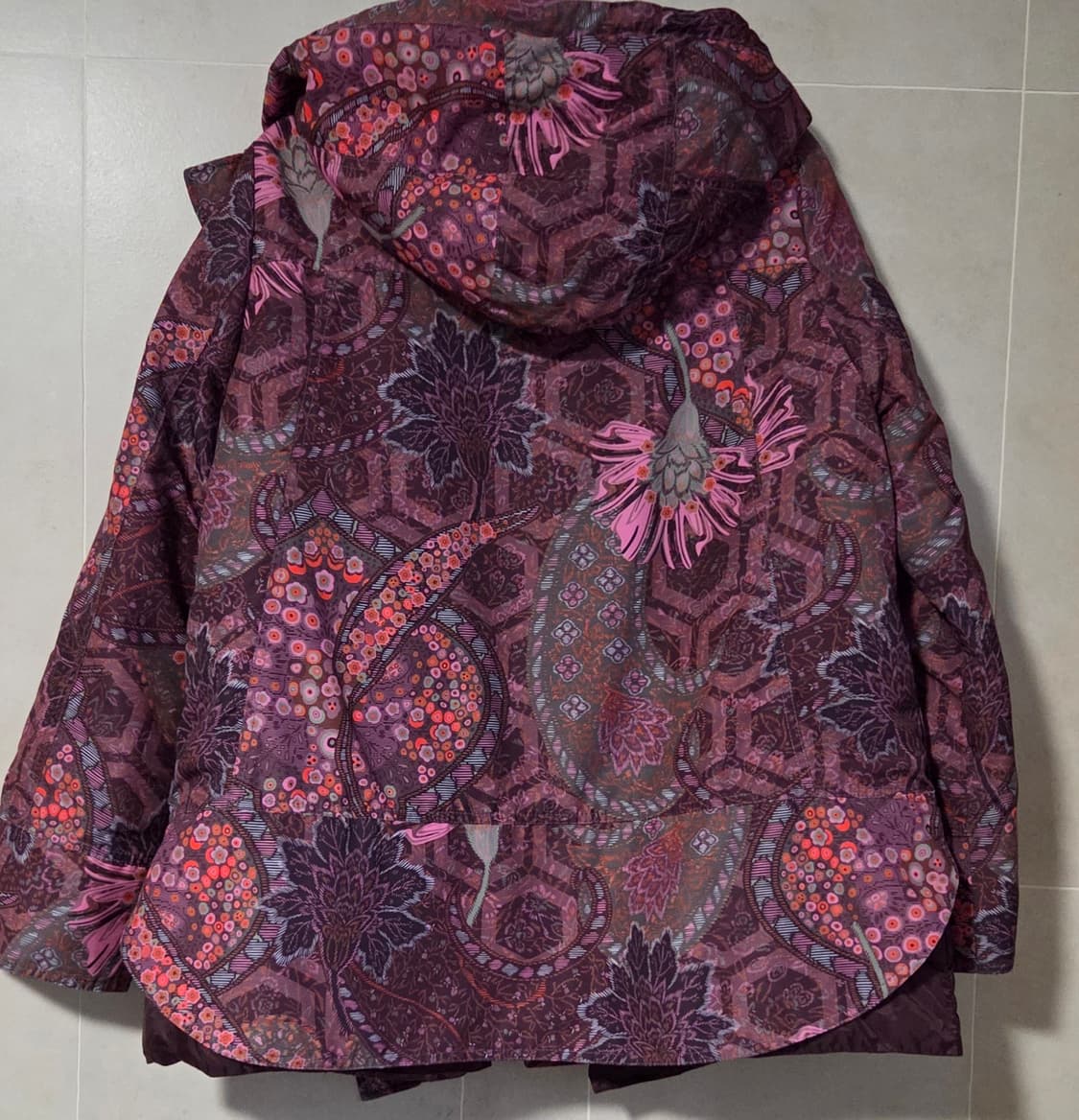 오일릴리 경량점퍼 77사이즈 택포 상품이미지2