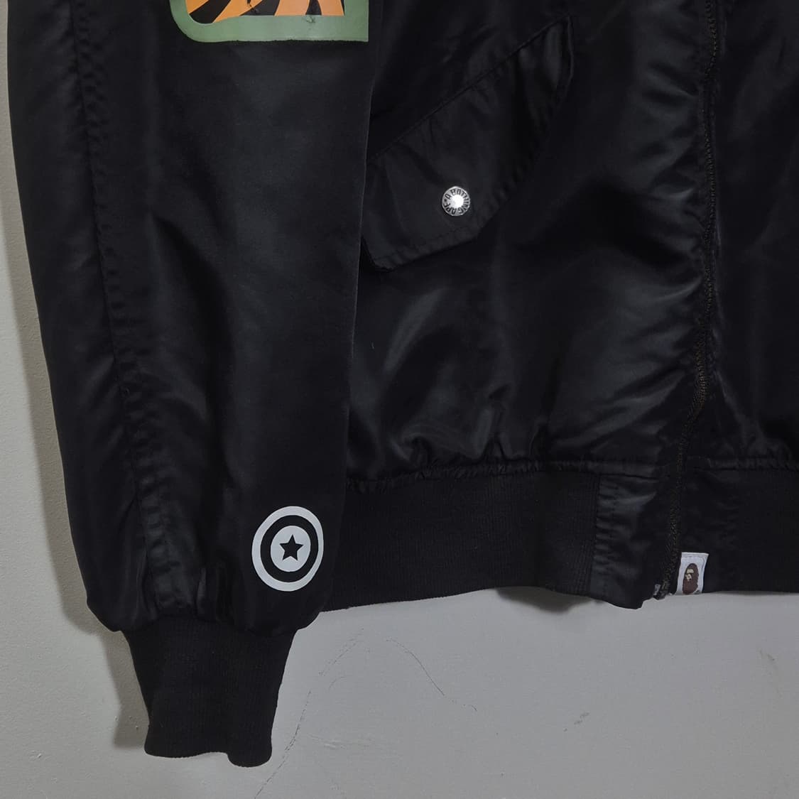 베이프 MA-1  타이거 샤크 XL사이즈 봄버자켓 상품이미지3