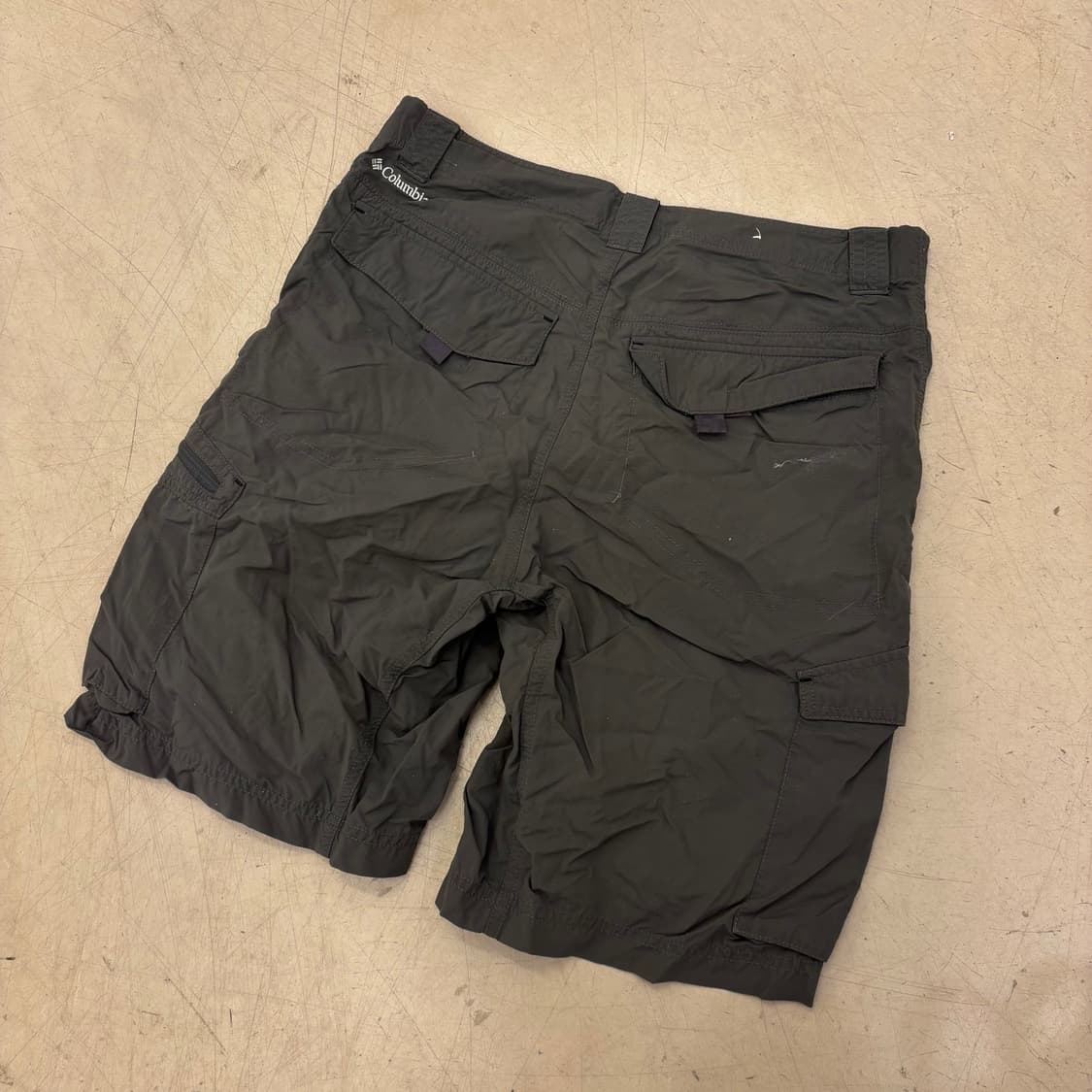 컬럼비아 카키 카고 반바지 상품이미지3