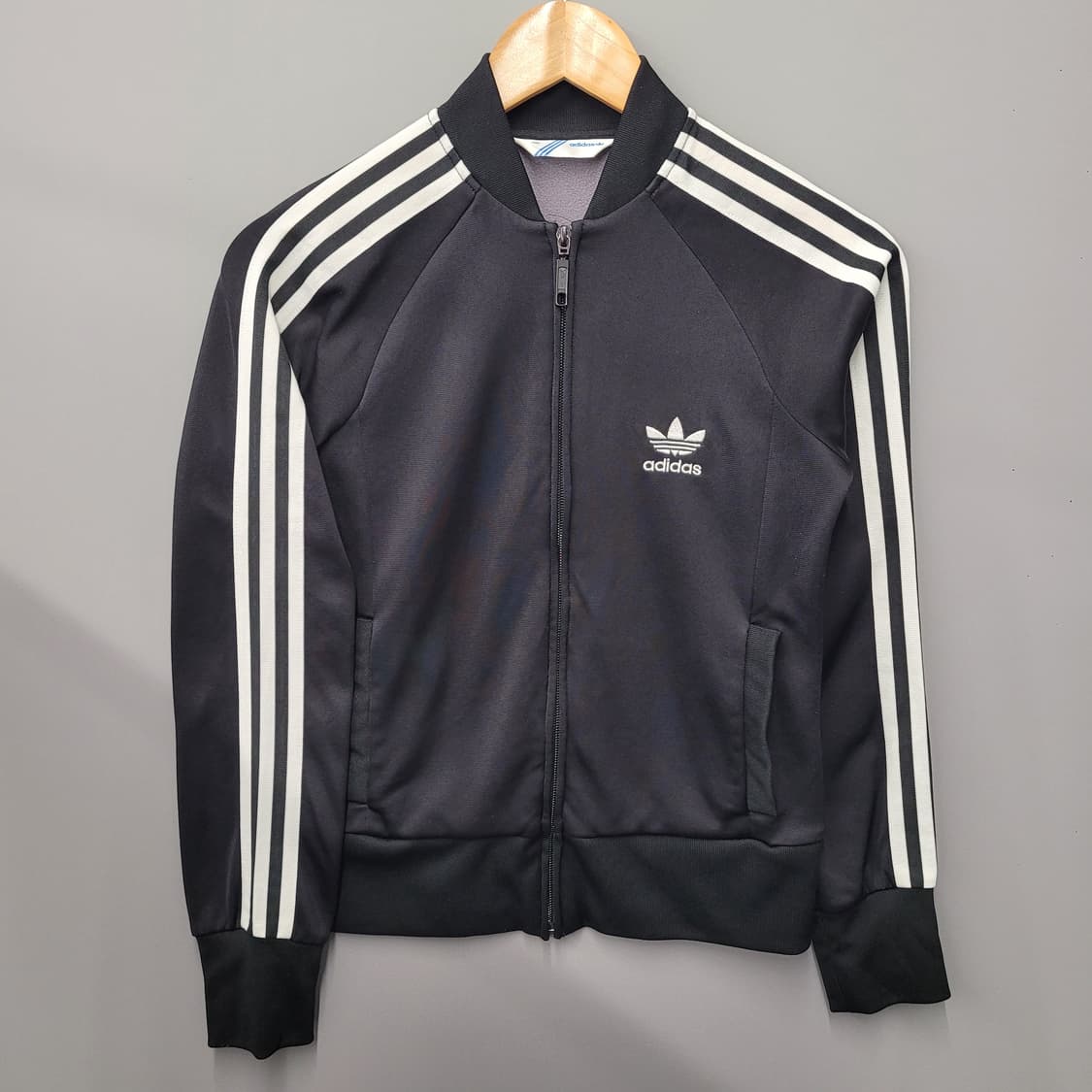 아디다스 슈퍼걸 화이트라인 블랙 트랙탑  상품이미지1