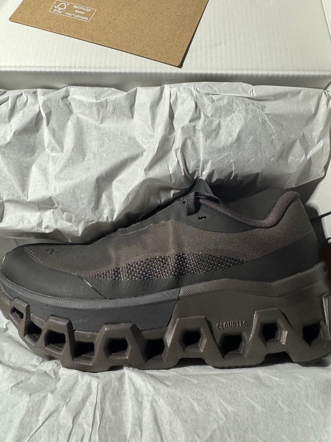 온러닝파프 클라우드벤처 쏜브라운 (235) 상품이미지1