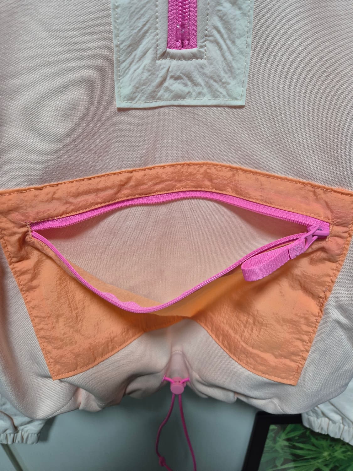 뉴발란스 핑크 아노락 크롭 자켓.새상품 상품이미지8