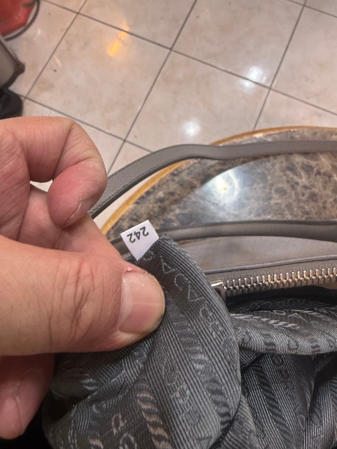 정품 프라다 사피아노 캘러리아 럭스 2way백 팝니다 상품이미지10