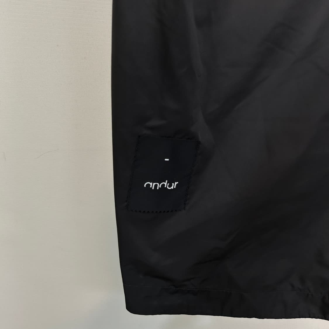 안다르 바람막이 2사이즈 블랙  상품이미지5