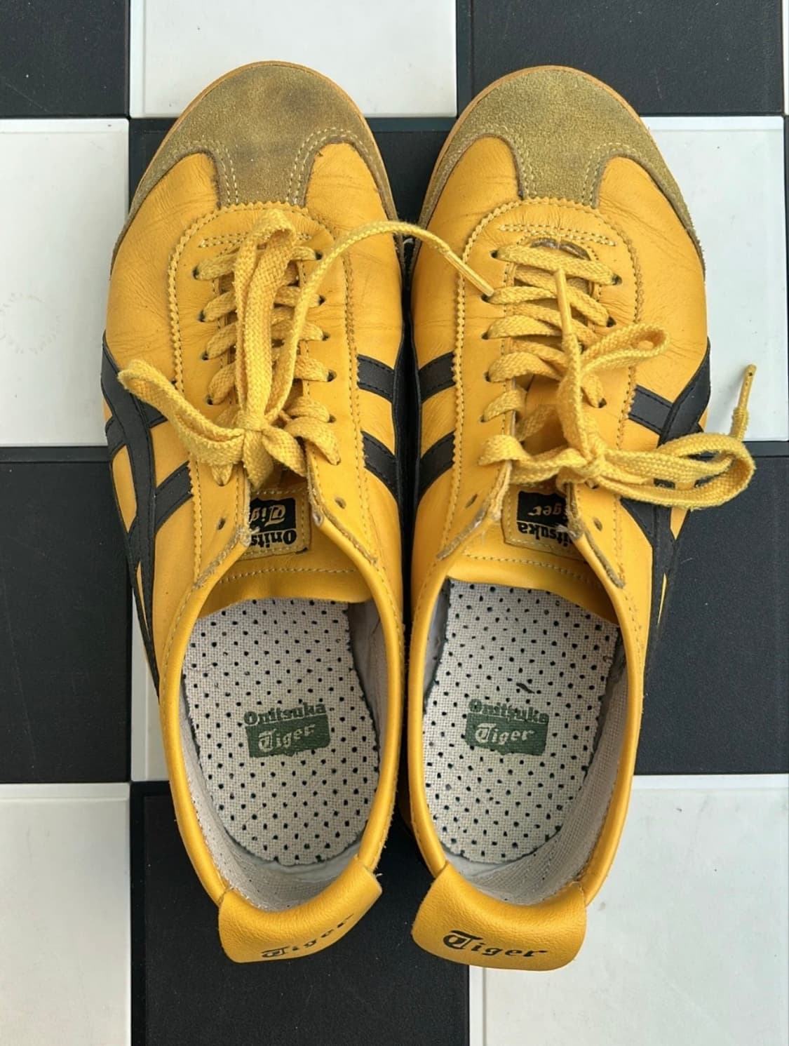 오니츠카 타이거 맥시코 옐로우블랙 팝니다. 상품이미지4